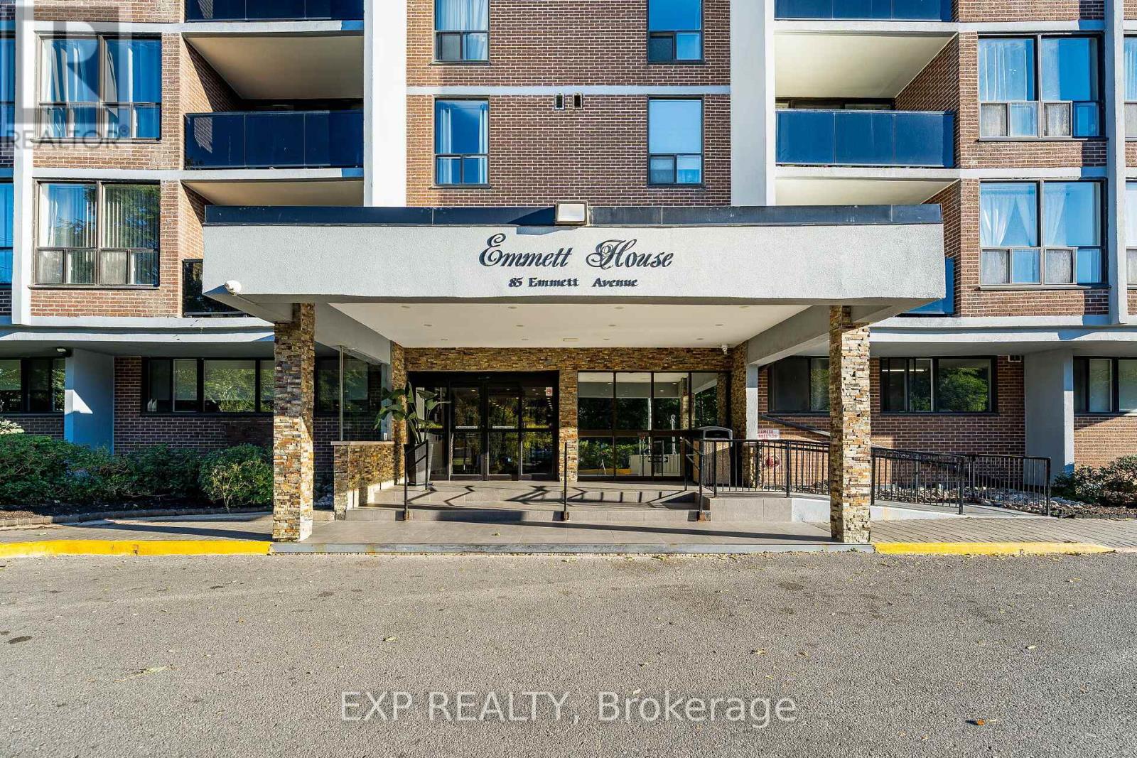 2412 - 85 Emmett Avenue Property Photo 6