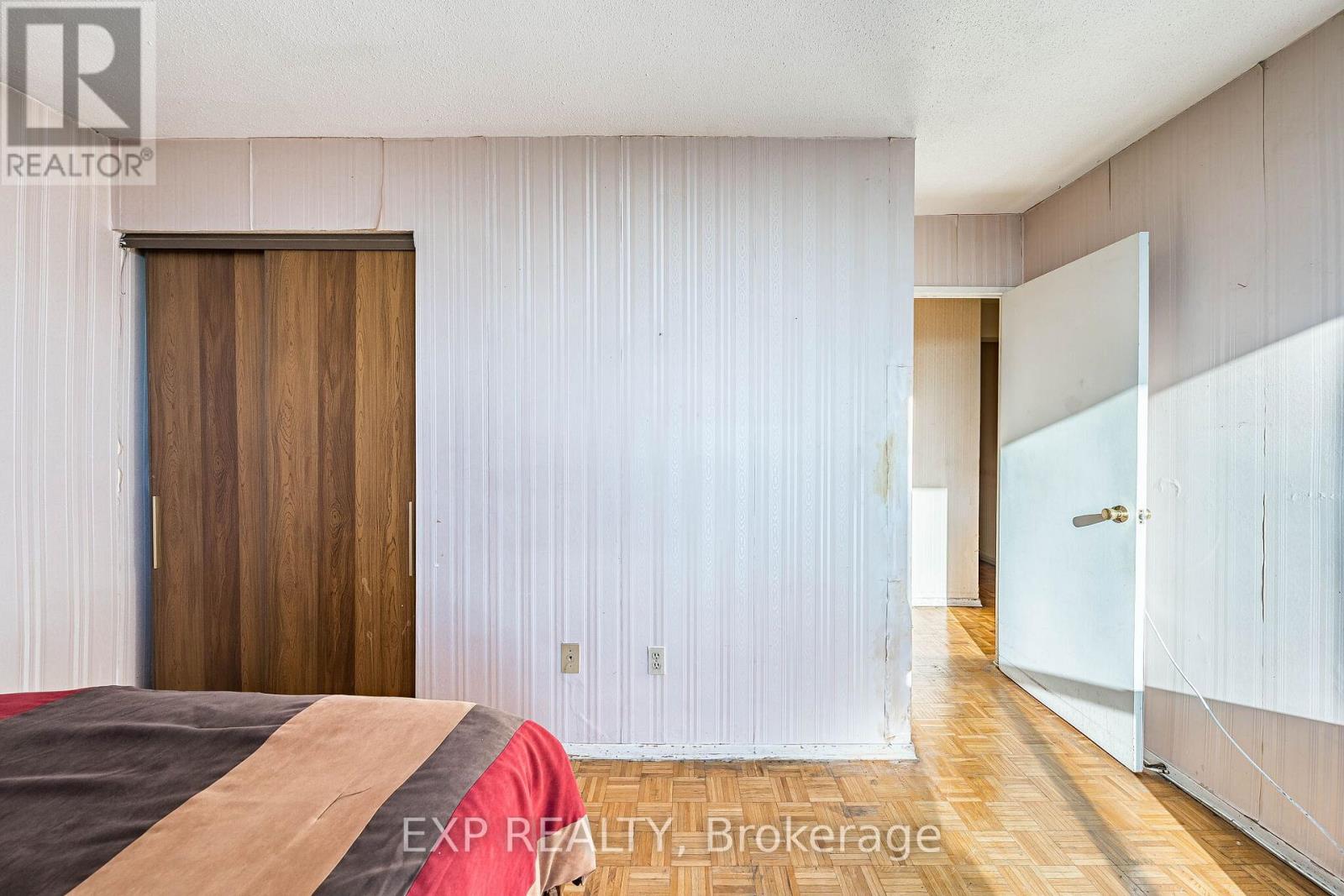 2412 - 85 Emmett Avenue Property Photo 23