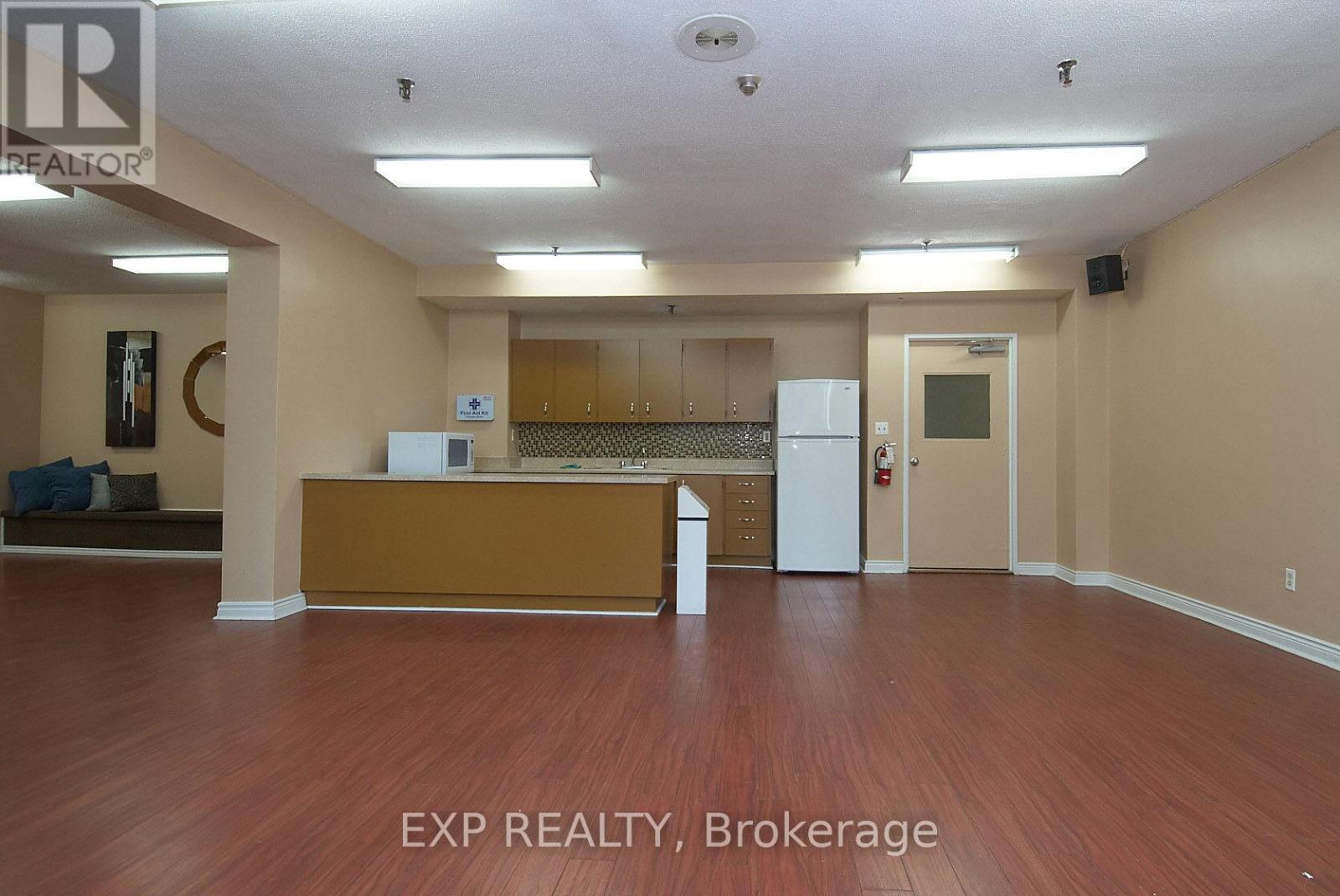 2412 - 85 Emmett Avenue Property Photo 34