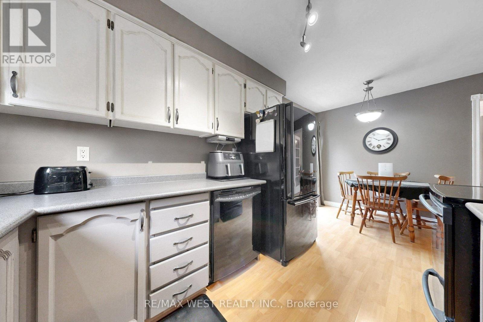 13 Mansfield Street Property Photo 11