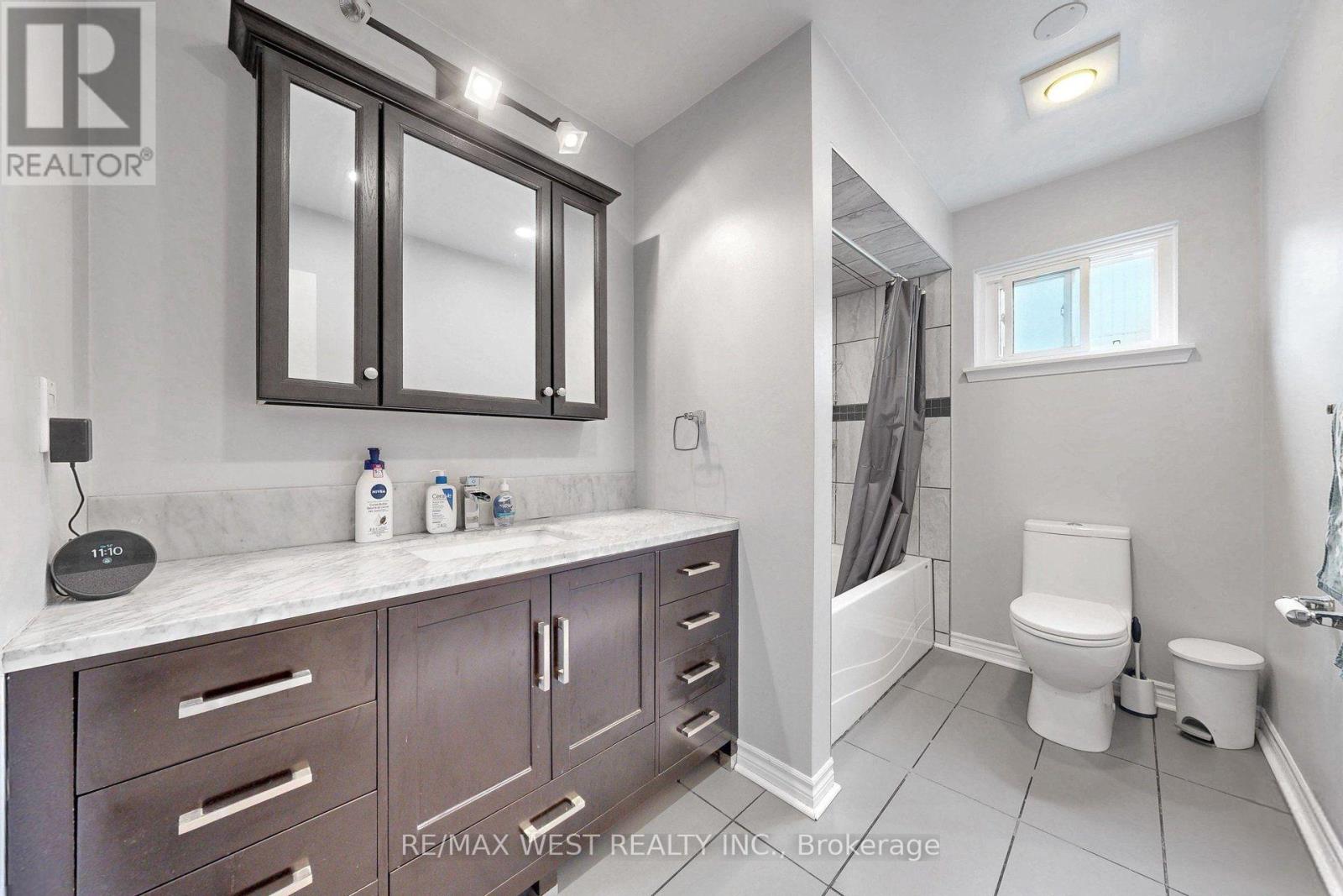 13 Mansfield Street Property Photo 25