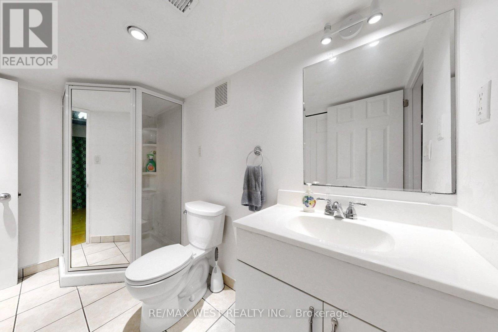 13 Mansfield Street Property Photo 32