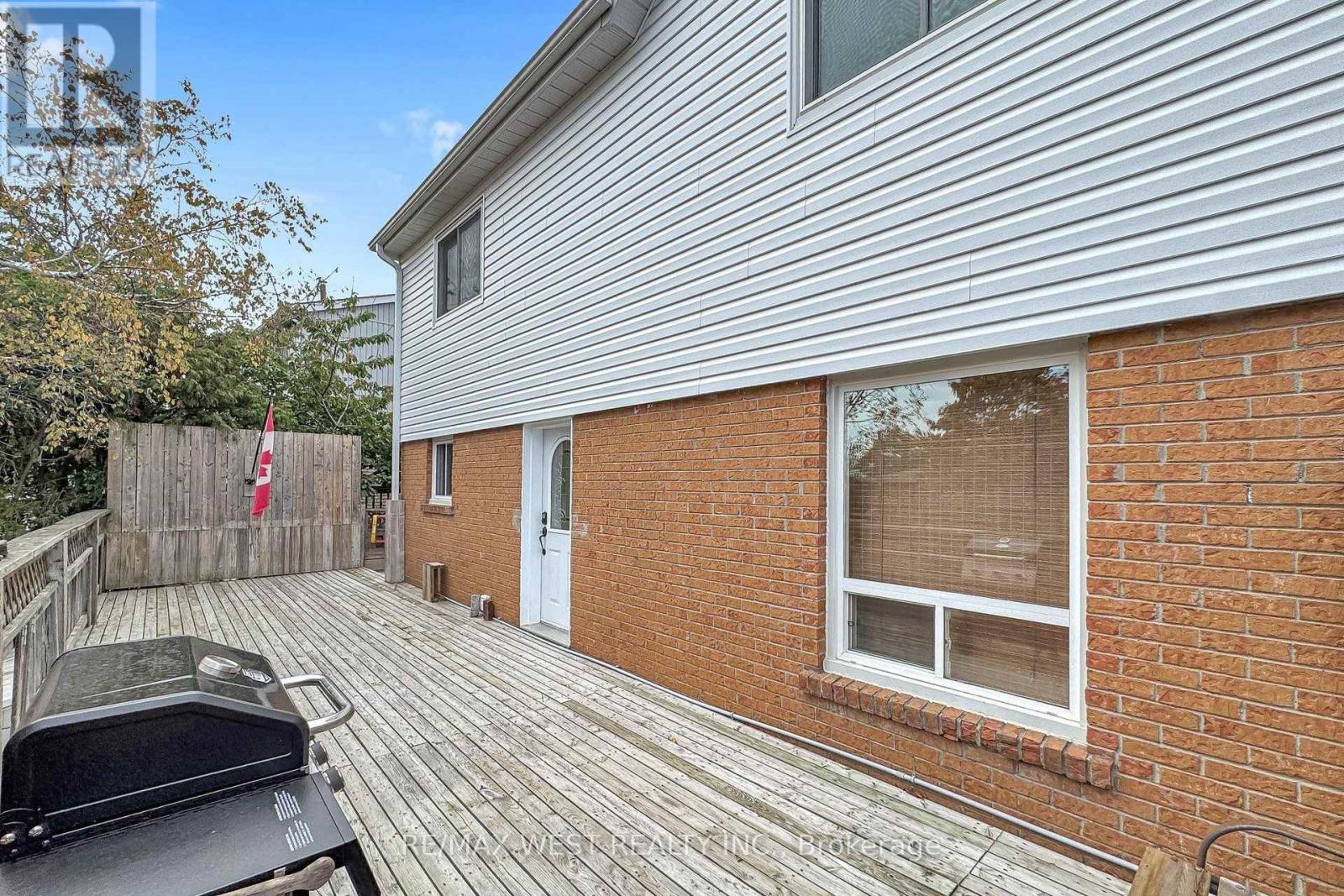 13 Mansfield Street Property Photo 39