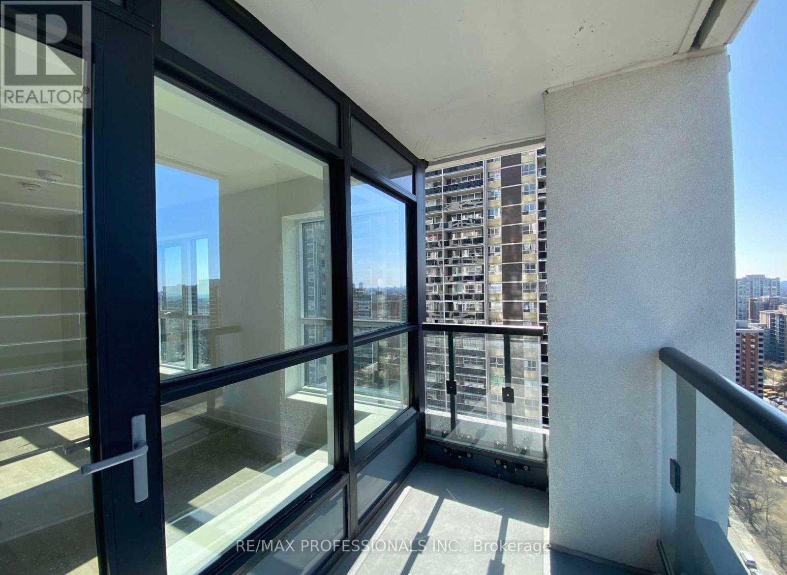 2616 - 9 Mabelle Avenue Property Photo 17
