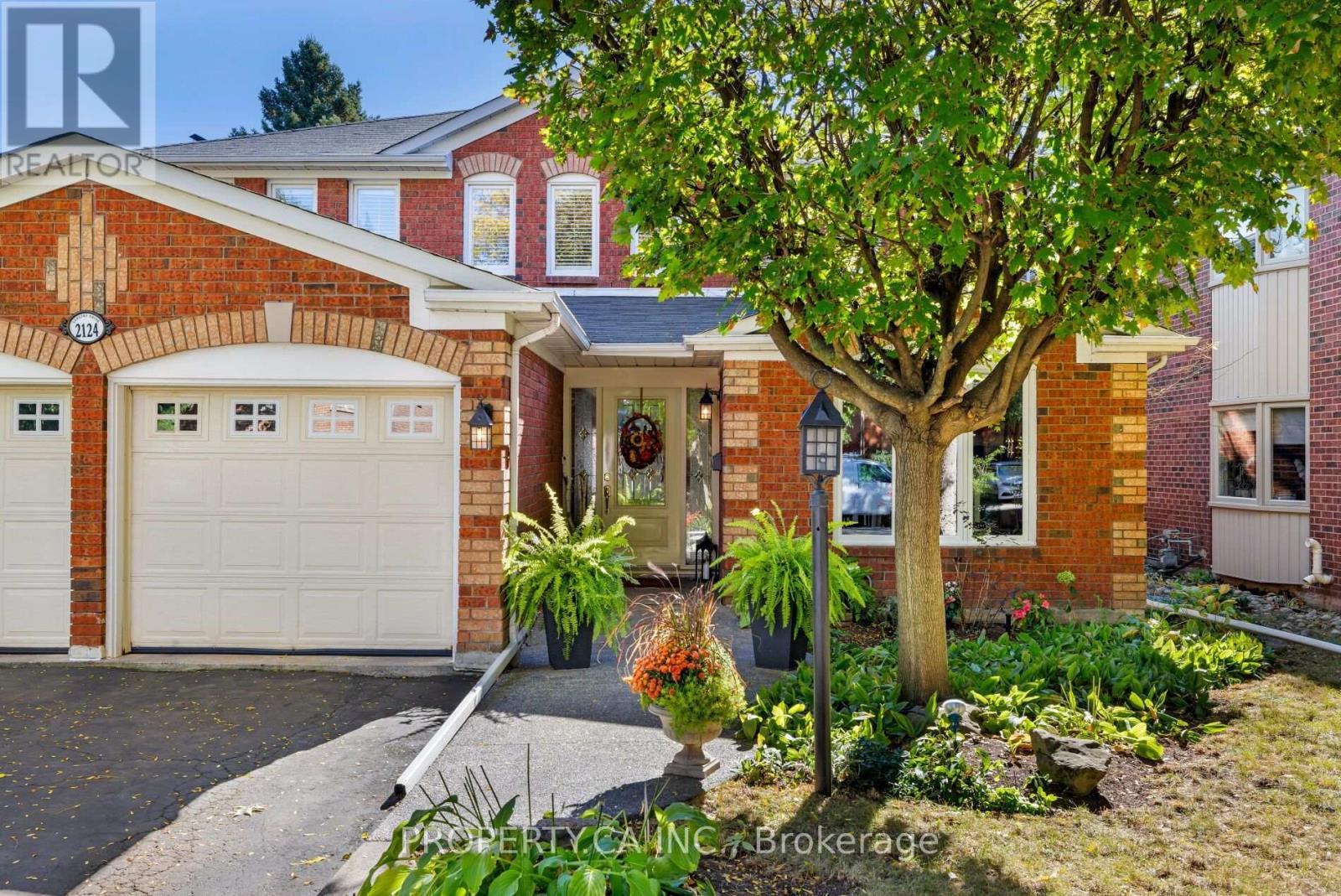 2124 Langtry Drive Property Photo 2