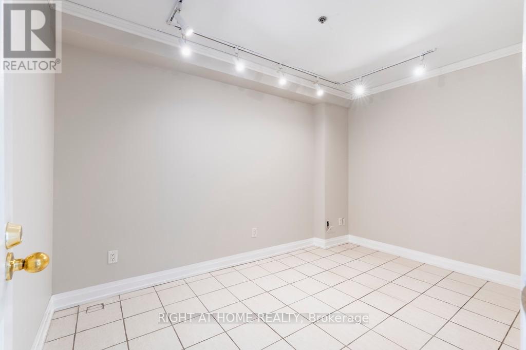 13 - 6730 Davand Drive Property Photo 8