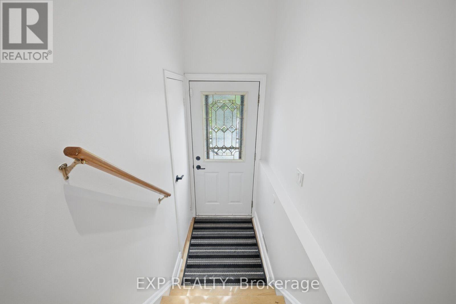 157 Moregate Crescent Property Photo 5