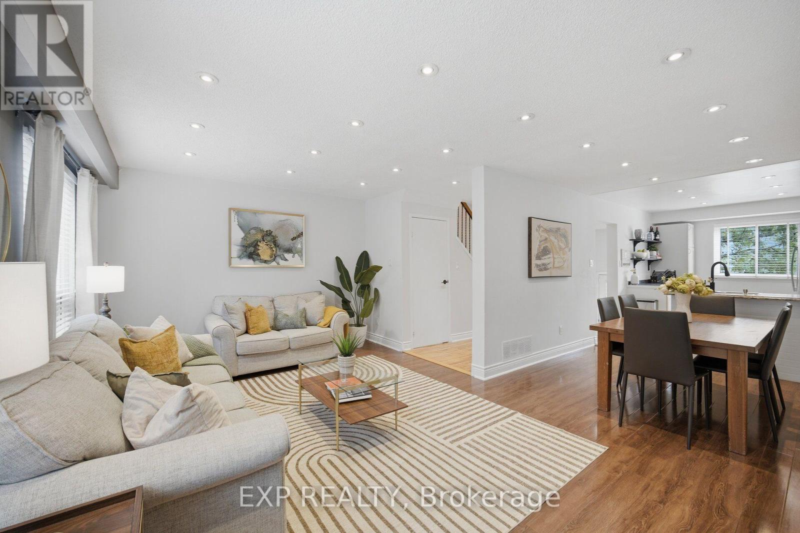 157 Moregate Crescent Property Photo 16