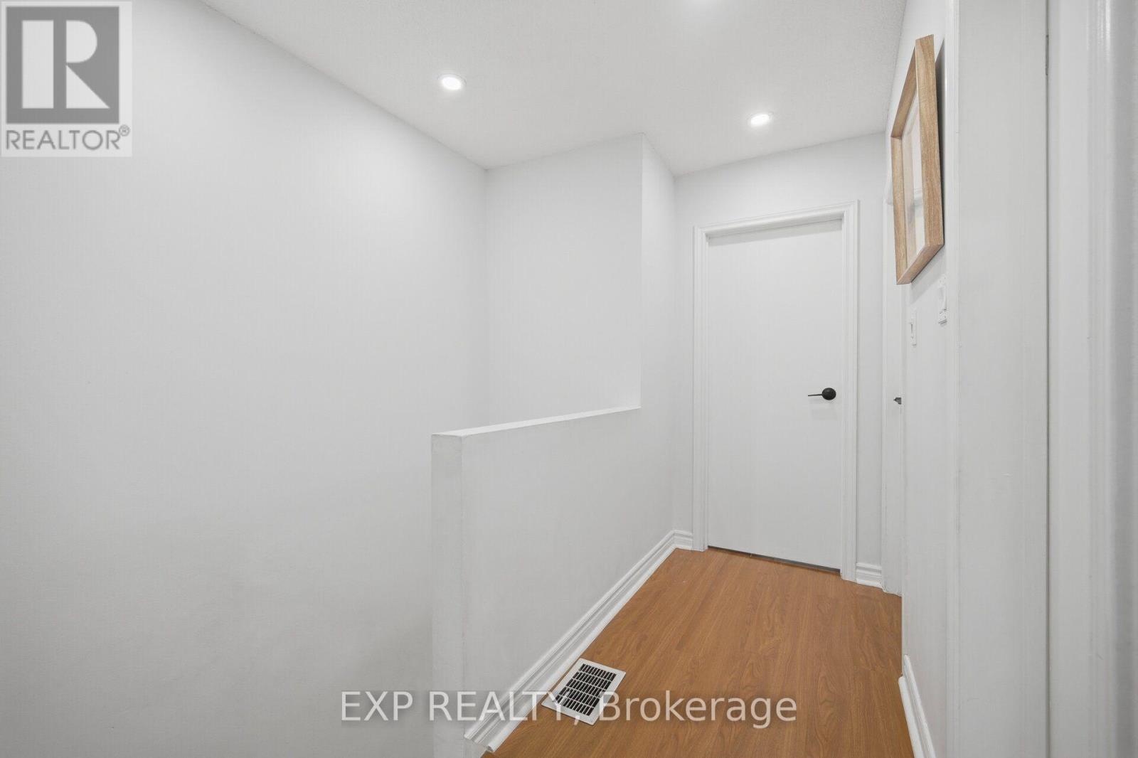 157 Moregate Crescent Property Photo 19