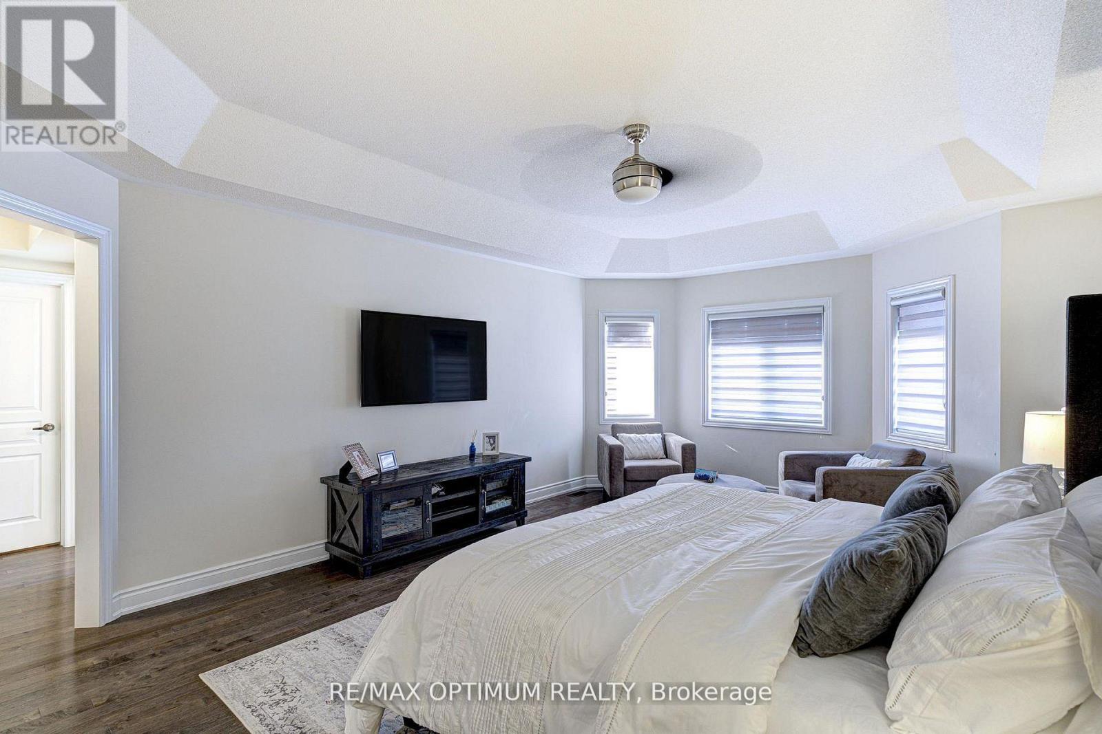 18 Deanston Court Property Photo 24