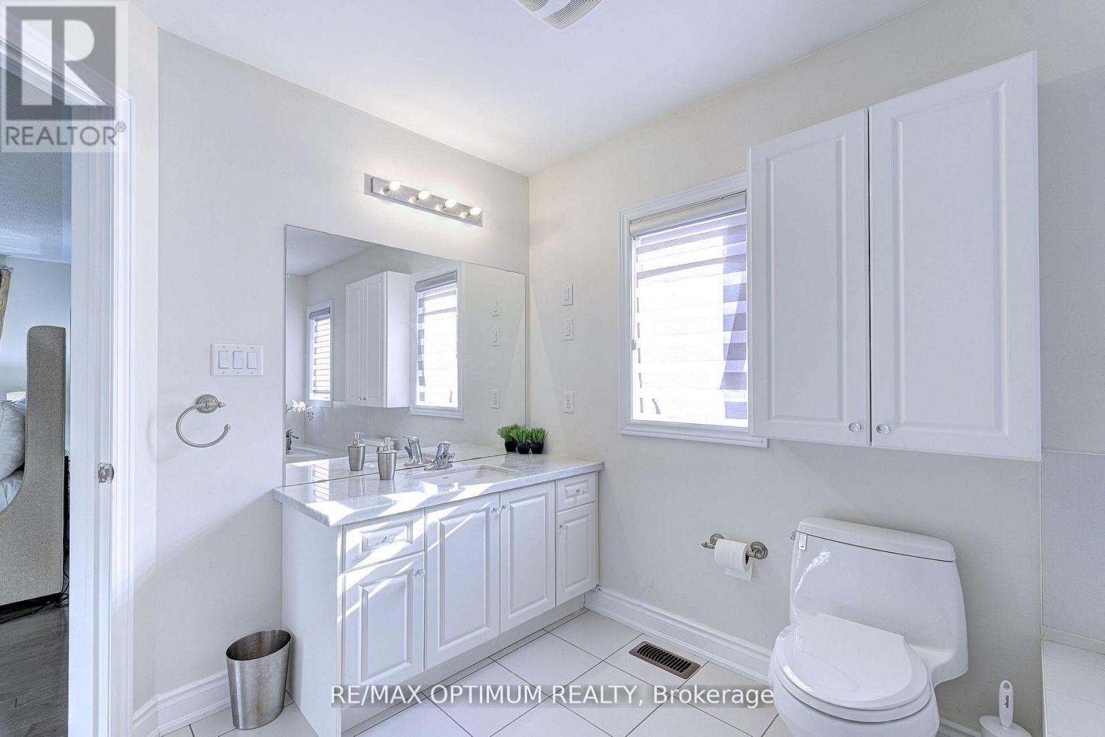 18 Deanston Court Property Photo 32