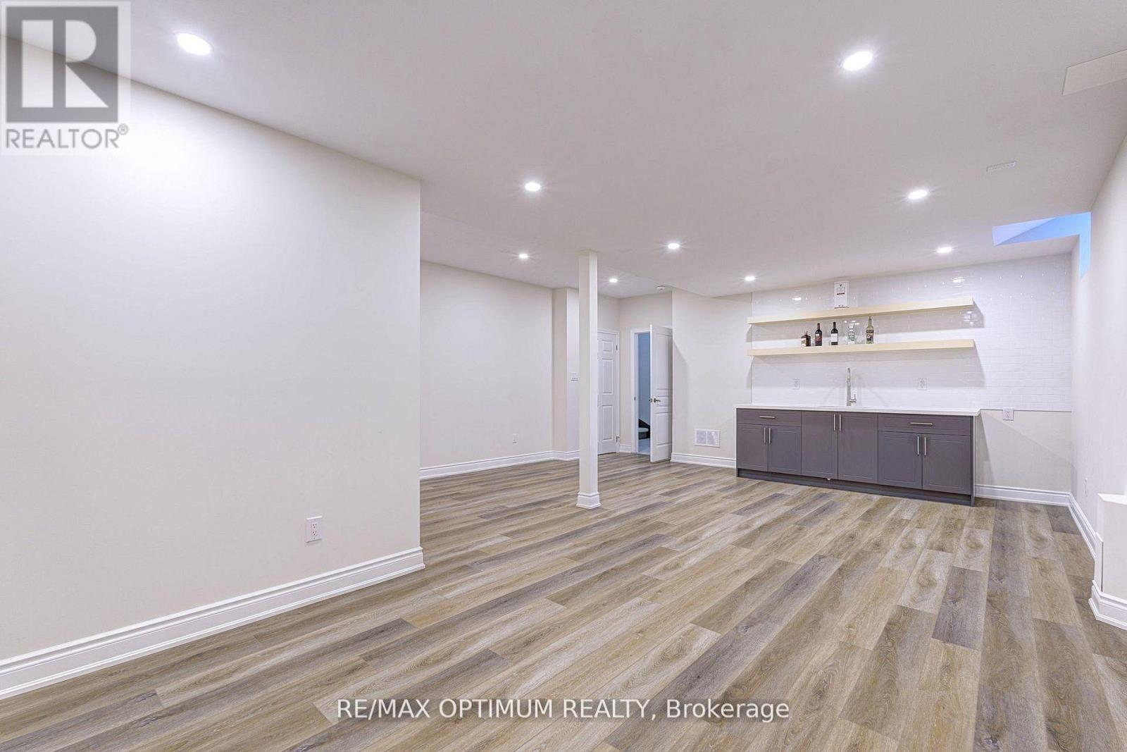 18 Deanston Court Property Photo 42