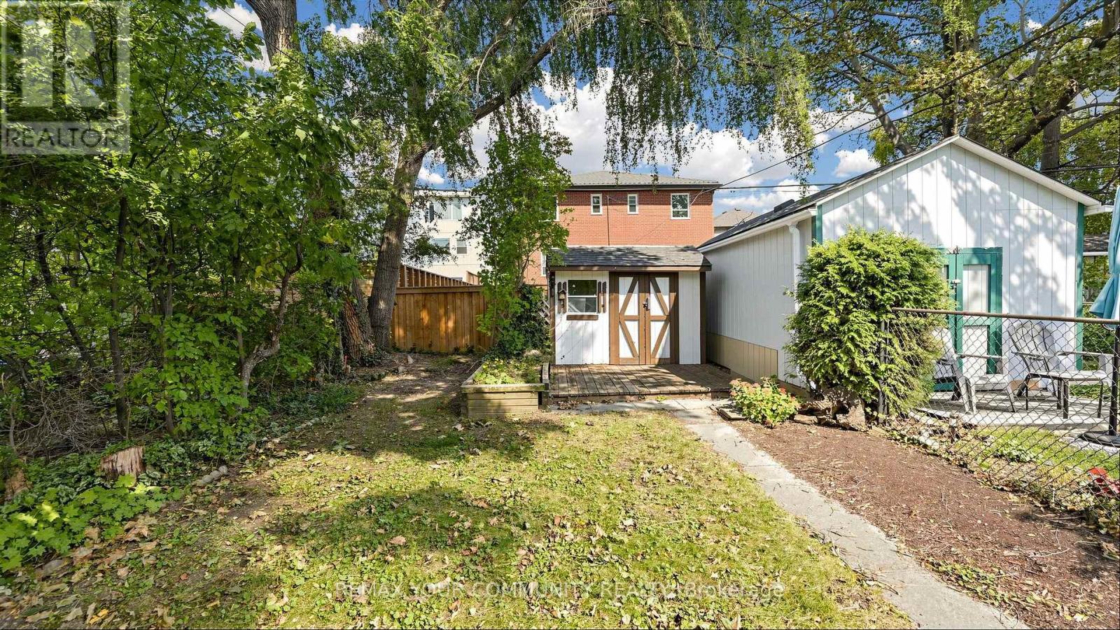 13 Tenth Street Property Photo 40