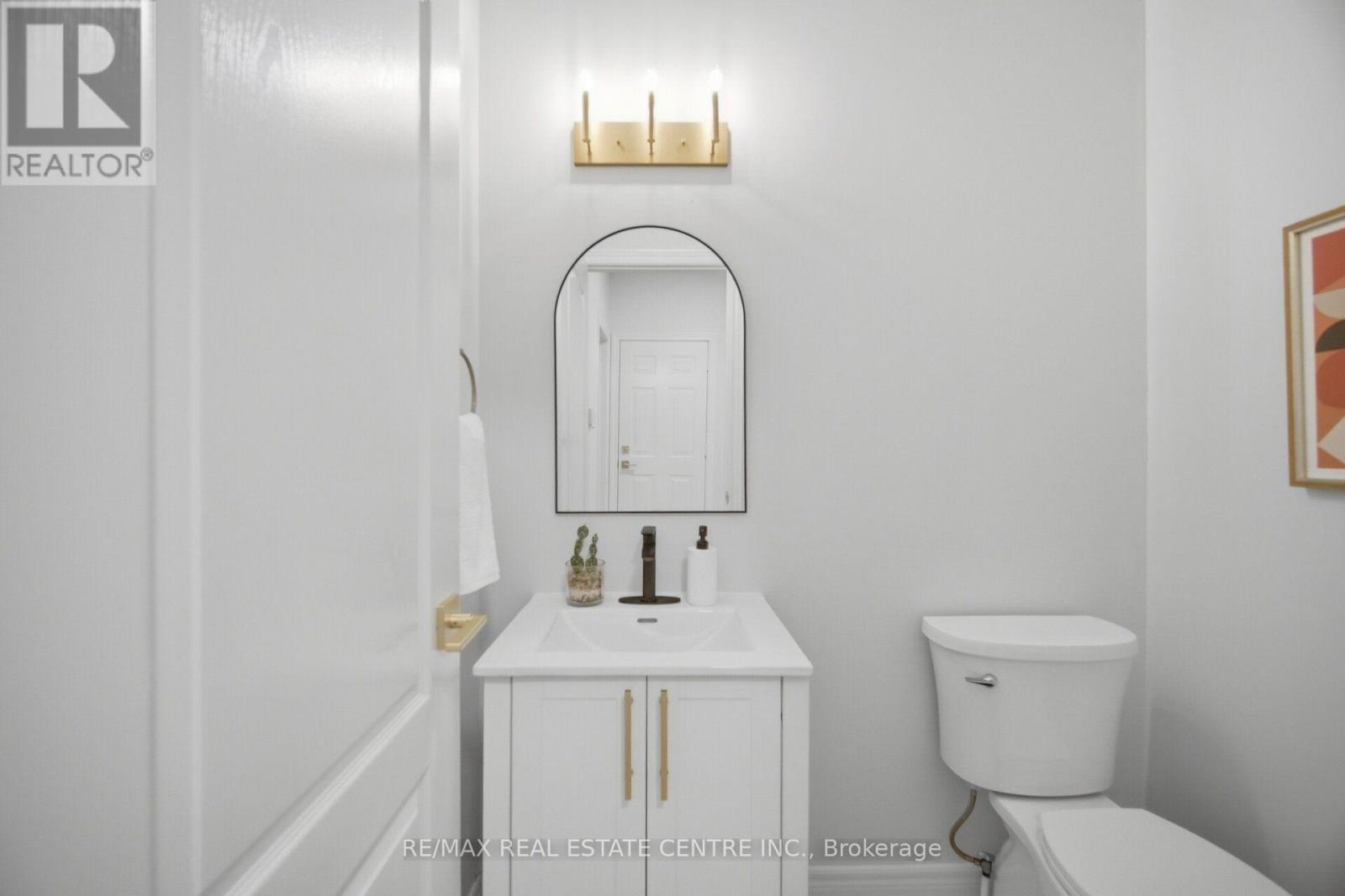 4804 Glasshill Grove Property Photo 21