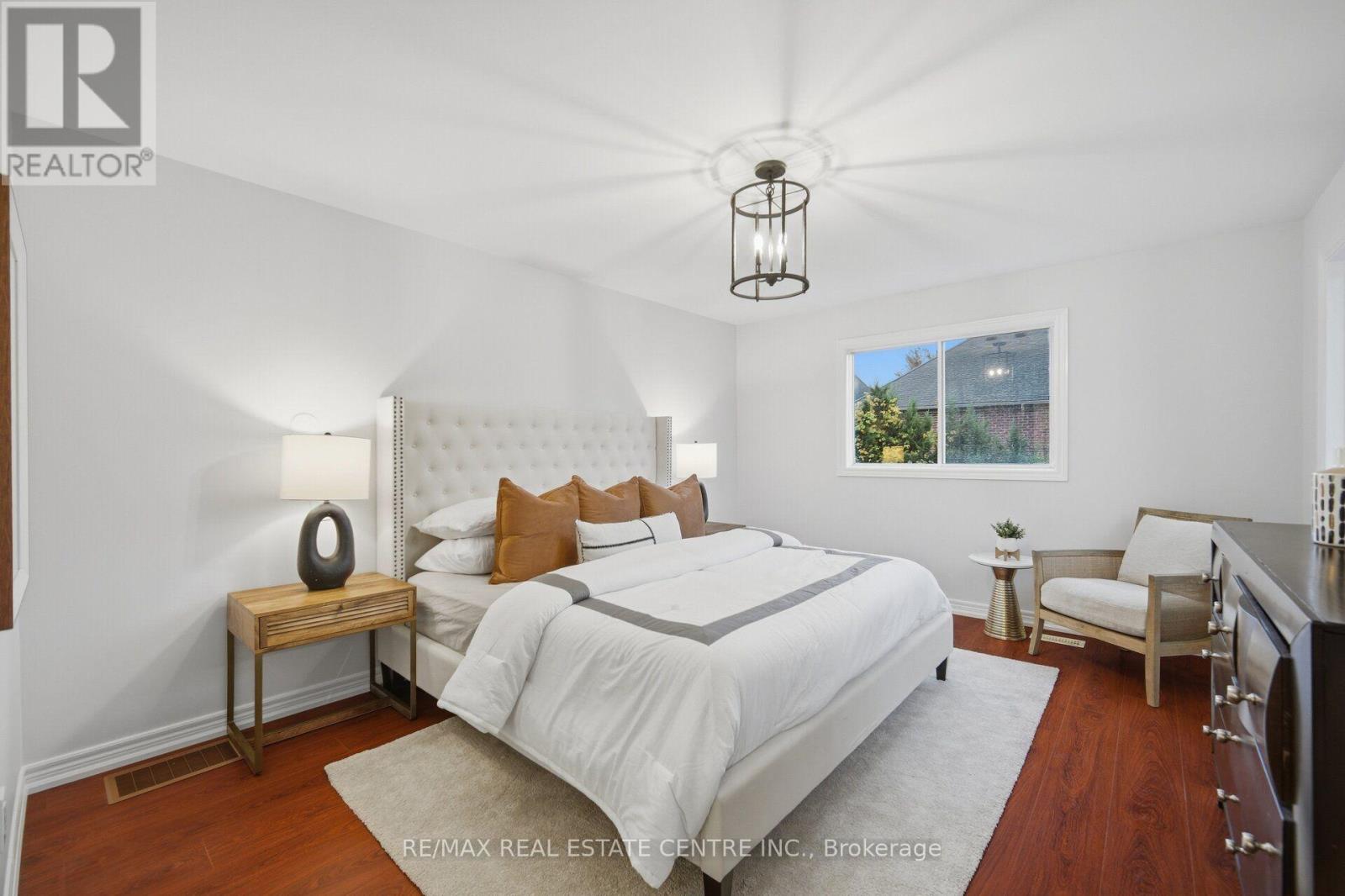 4804 Glasshill Grove Property Photo 24