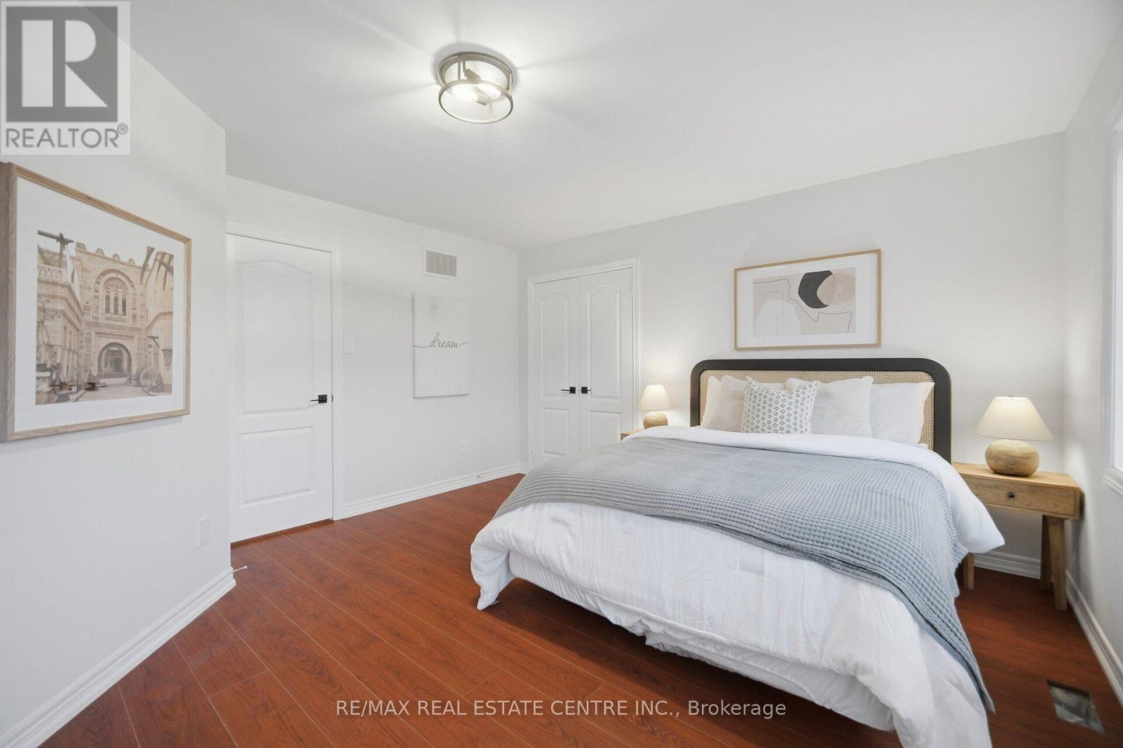 4804 Glasshill Grove Property Photo 31