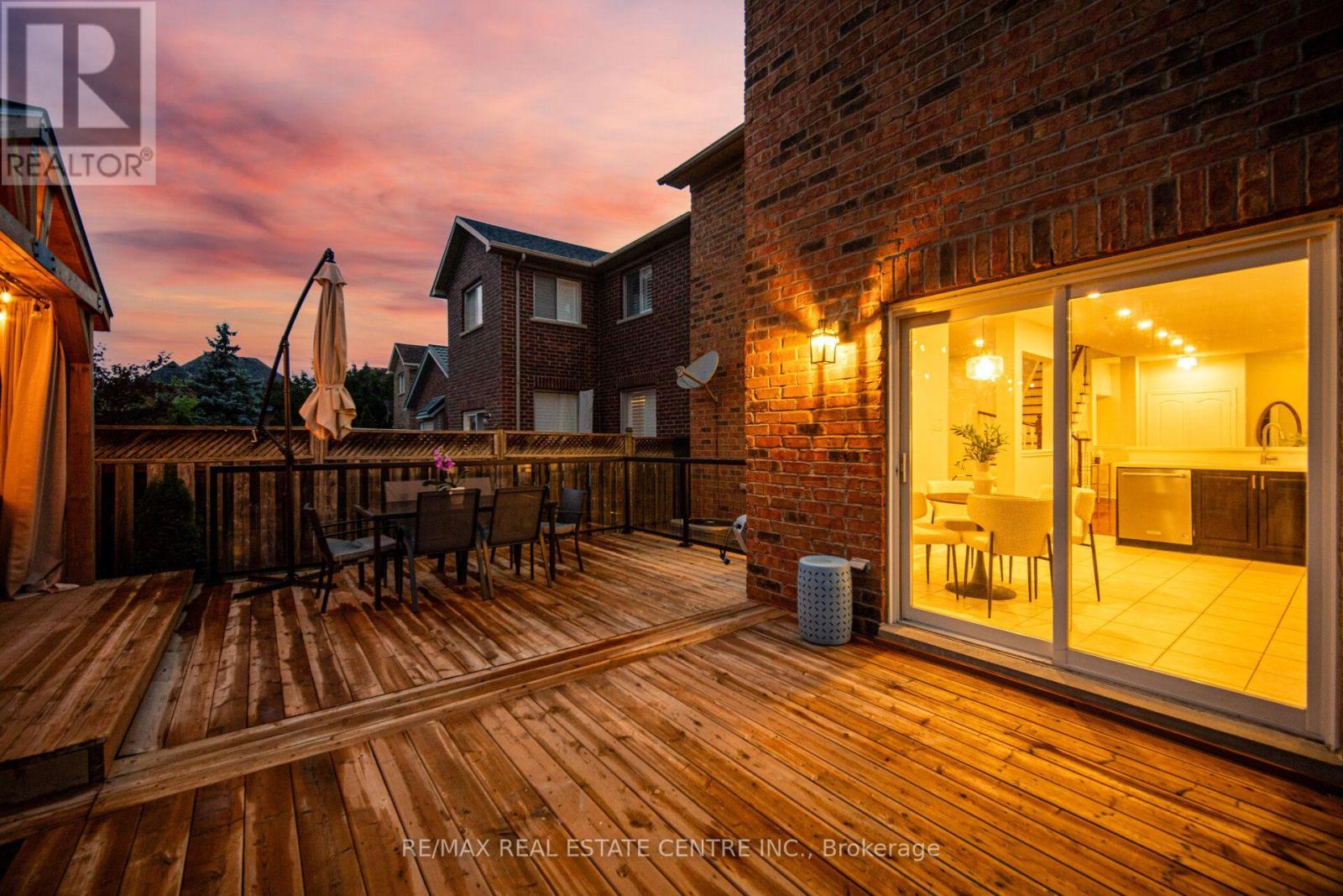 4804 Glasshill Grove Property Photo 41