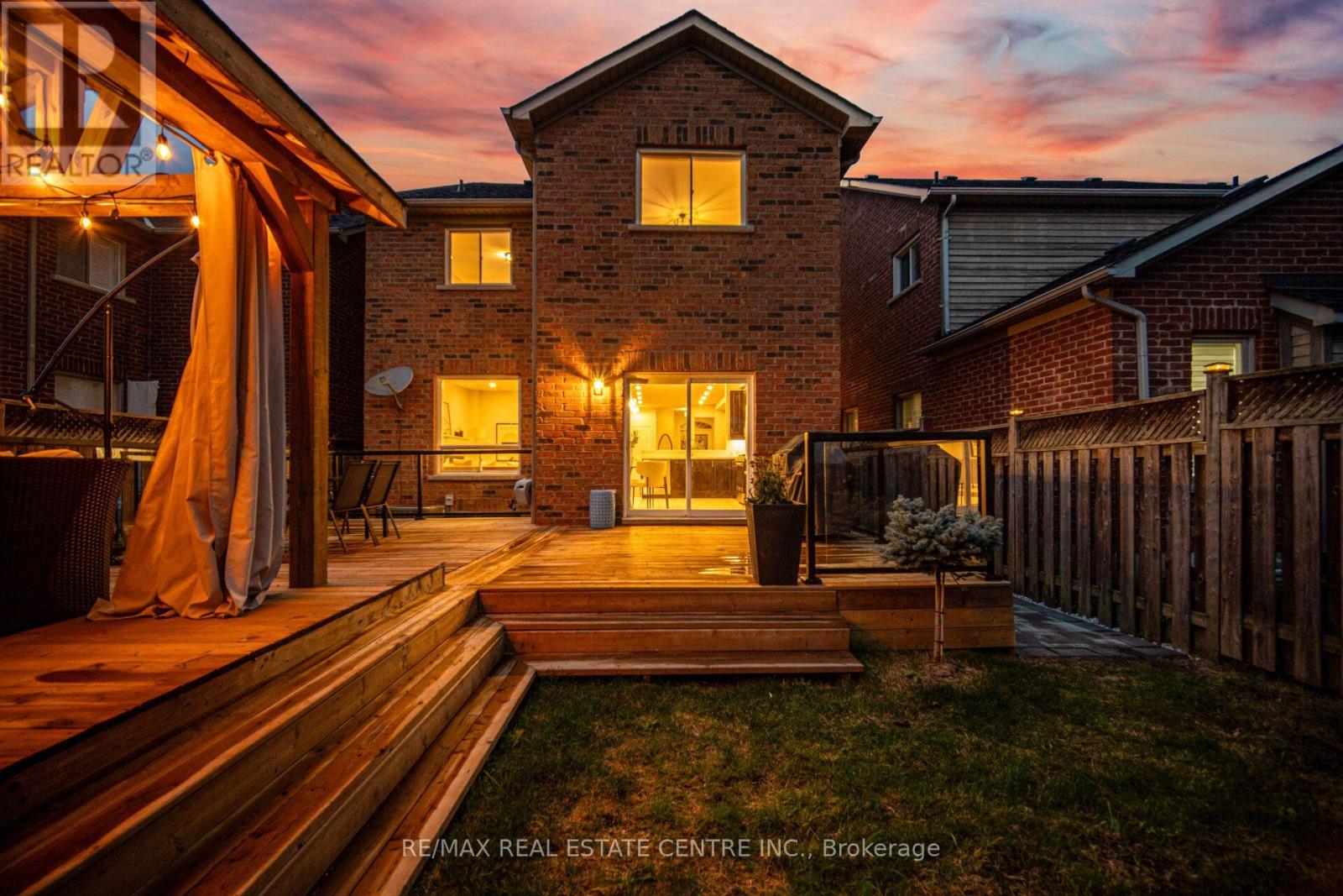 4804 Glasshill Grove Property Photo 45