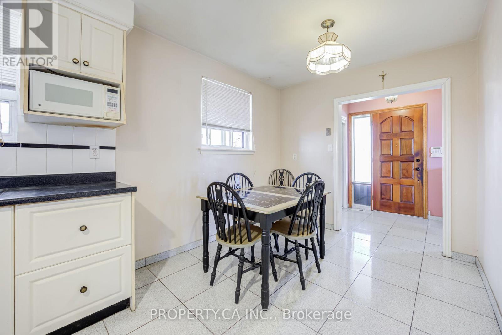 28 Blue Springs Road Property Photo 10