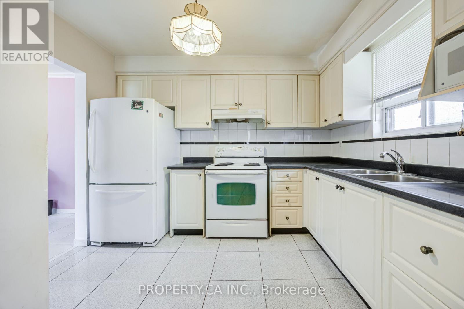 28 Blue Springs Road Property Photo 12
