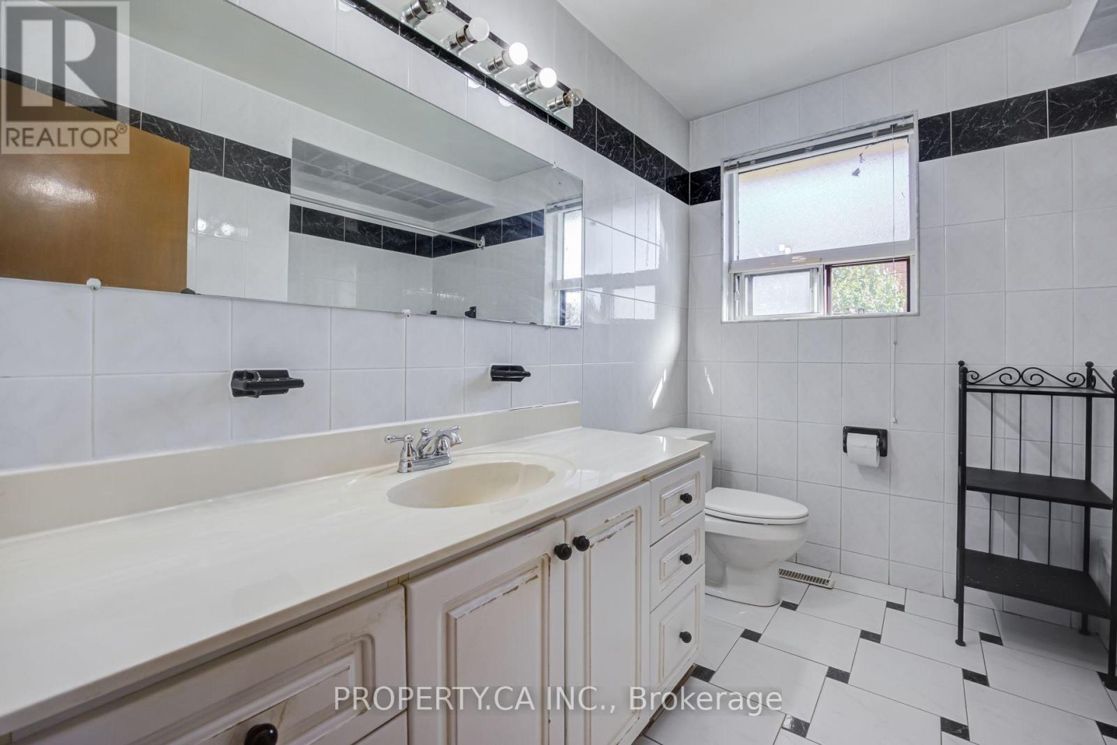 28 Blue Springs Road Property Photo 15