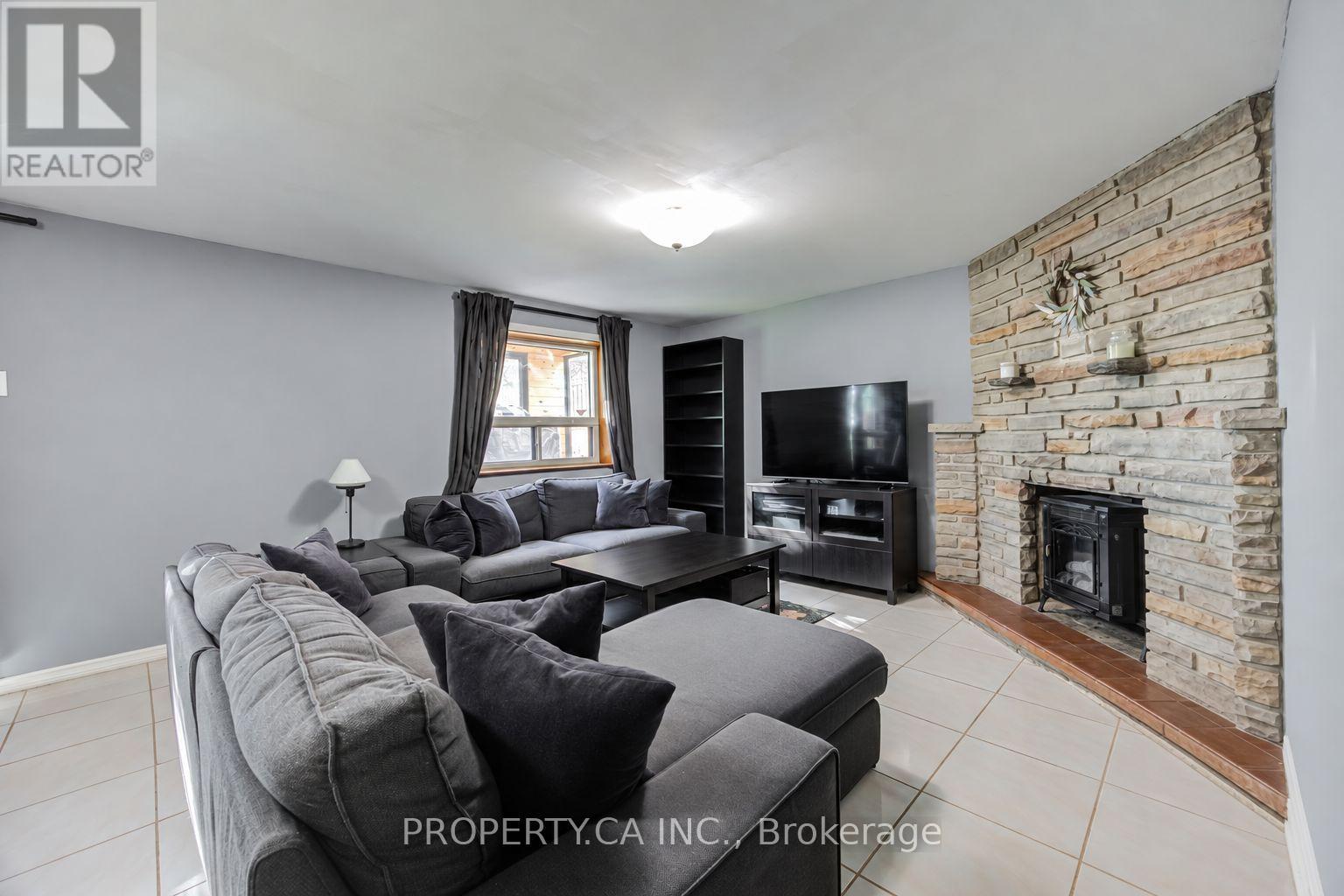 28 Blue Springs Road Property Photo 17