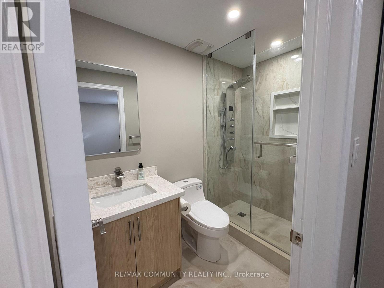 Lower - 60 Saint Hubert Drive Property Photo 8