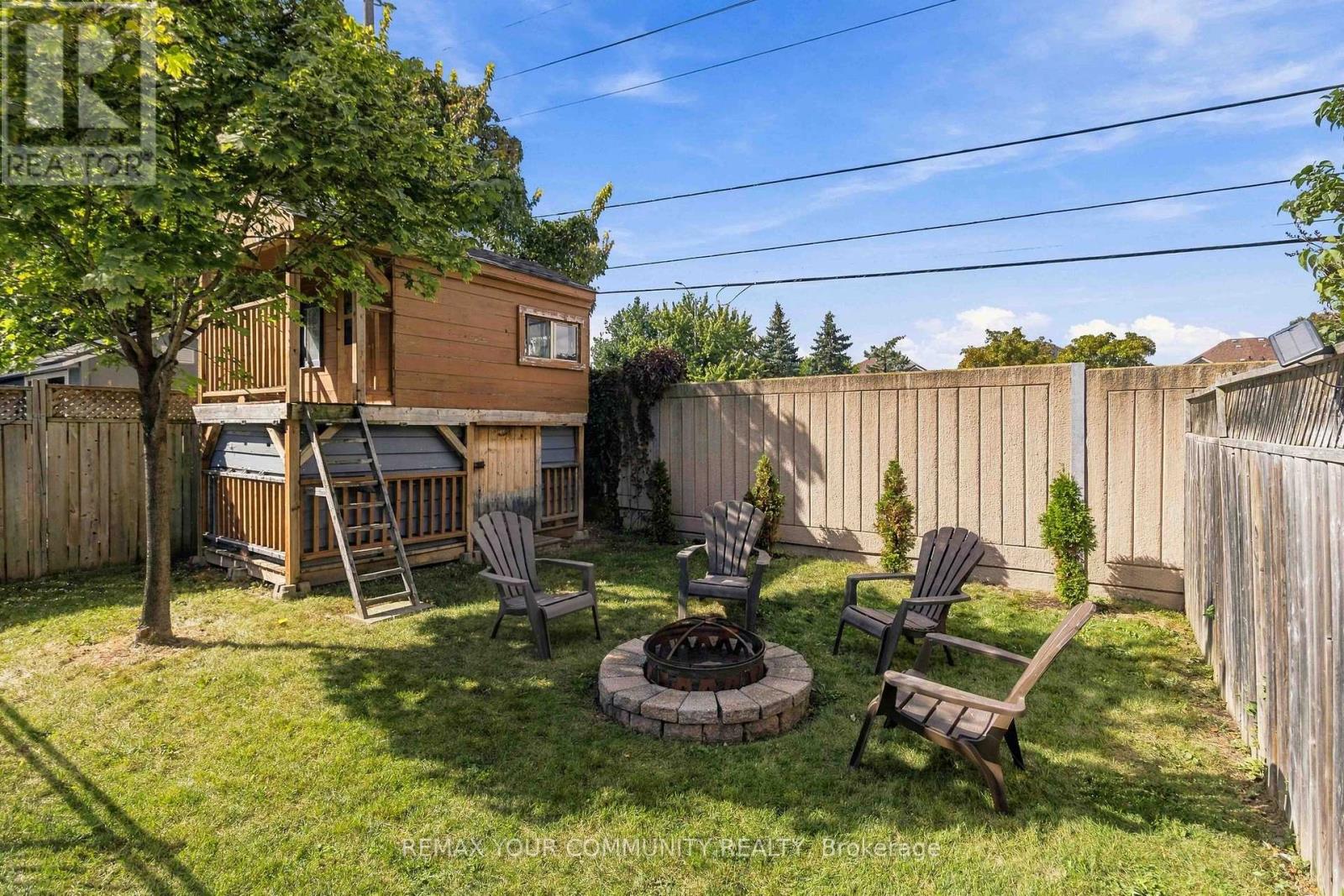 7013 Hickling Crescent Property Photo 34