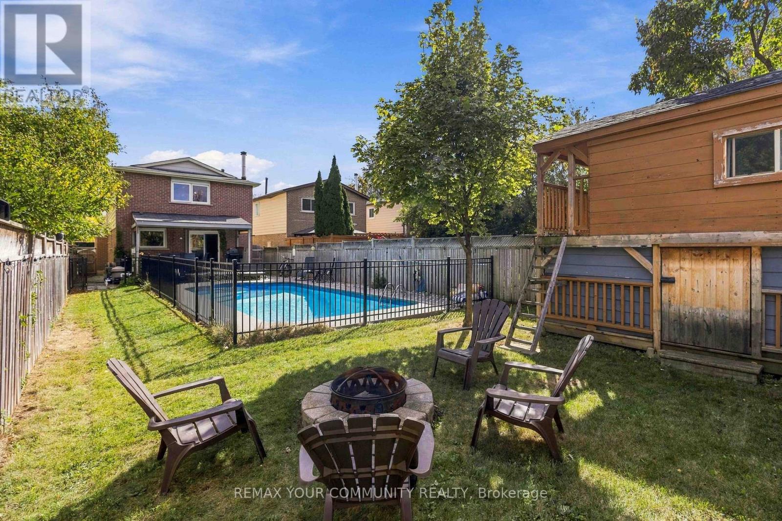 7013 Hickling Crescent Property Photo 35