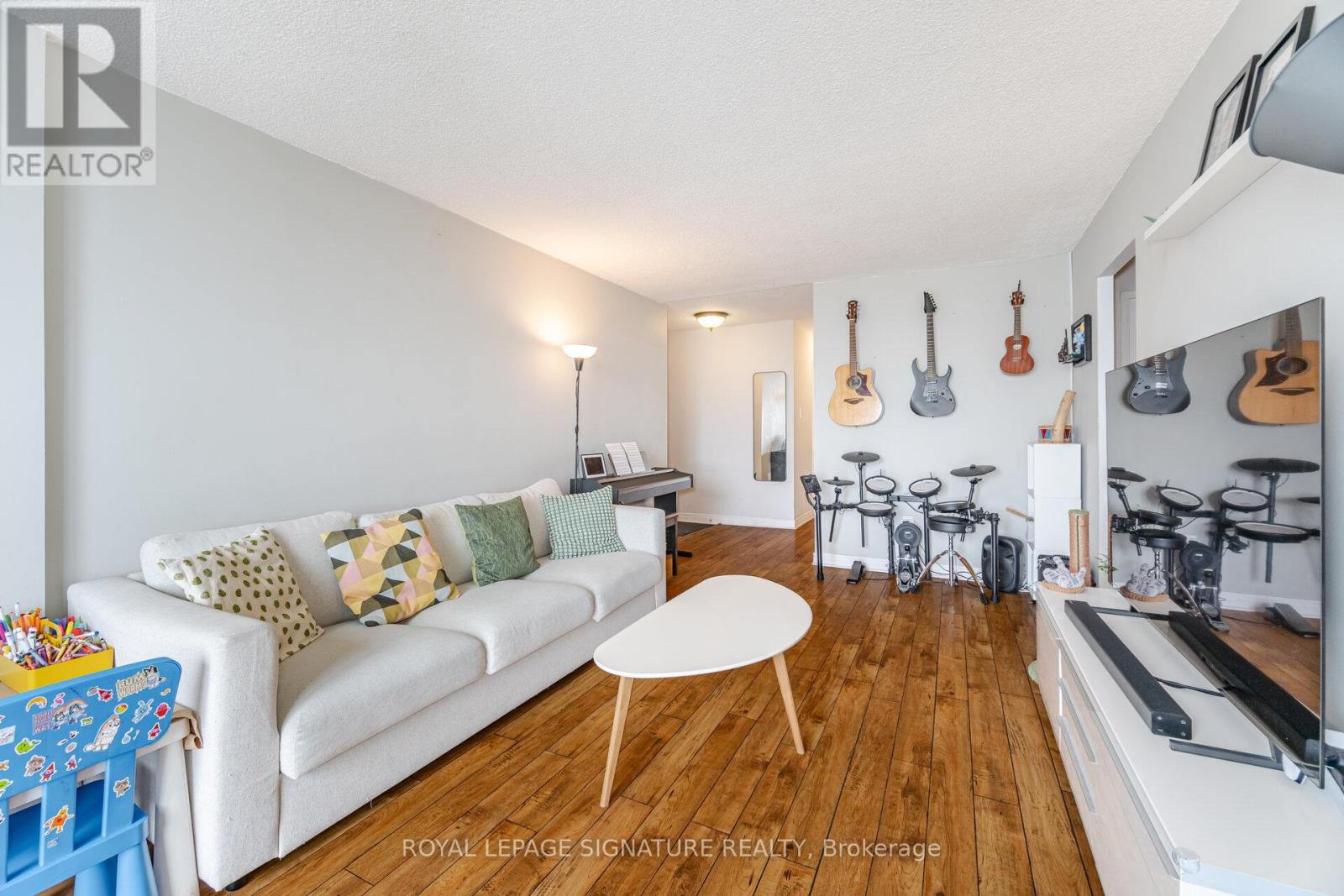 1003 - 3170 Kirwin Avenue Property Photo 8