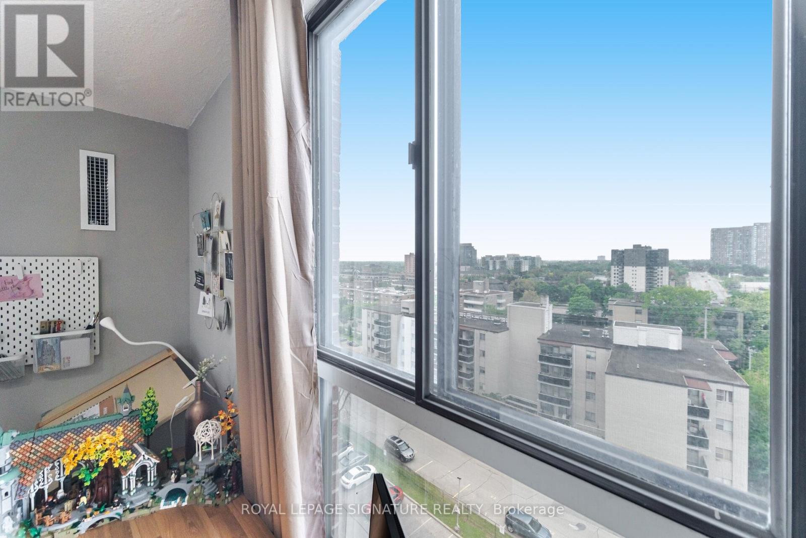 1003 - 3170 Kirwin Avenue Property Photo 29