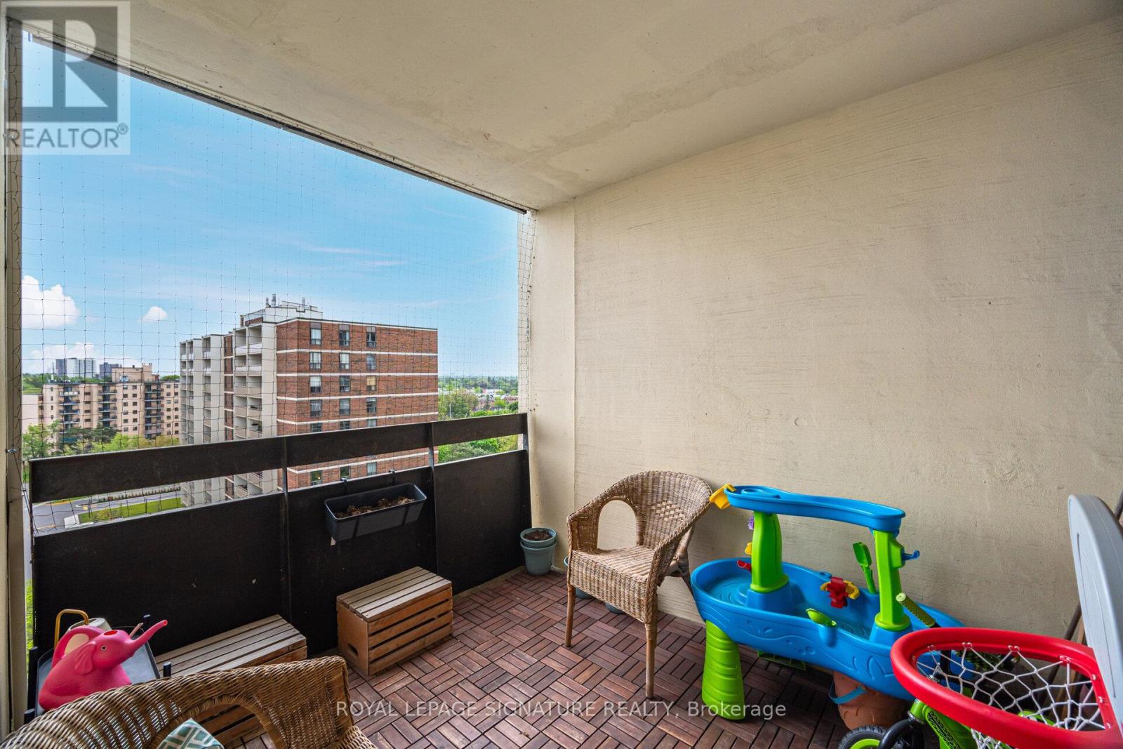 1003 - 3170 Kirwin Avenue Property Photo 39