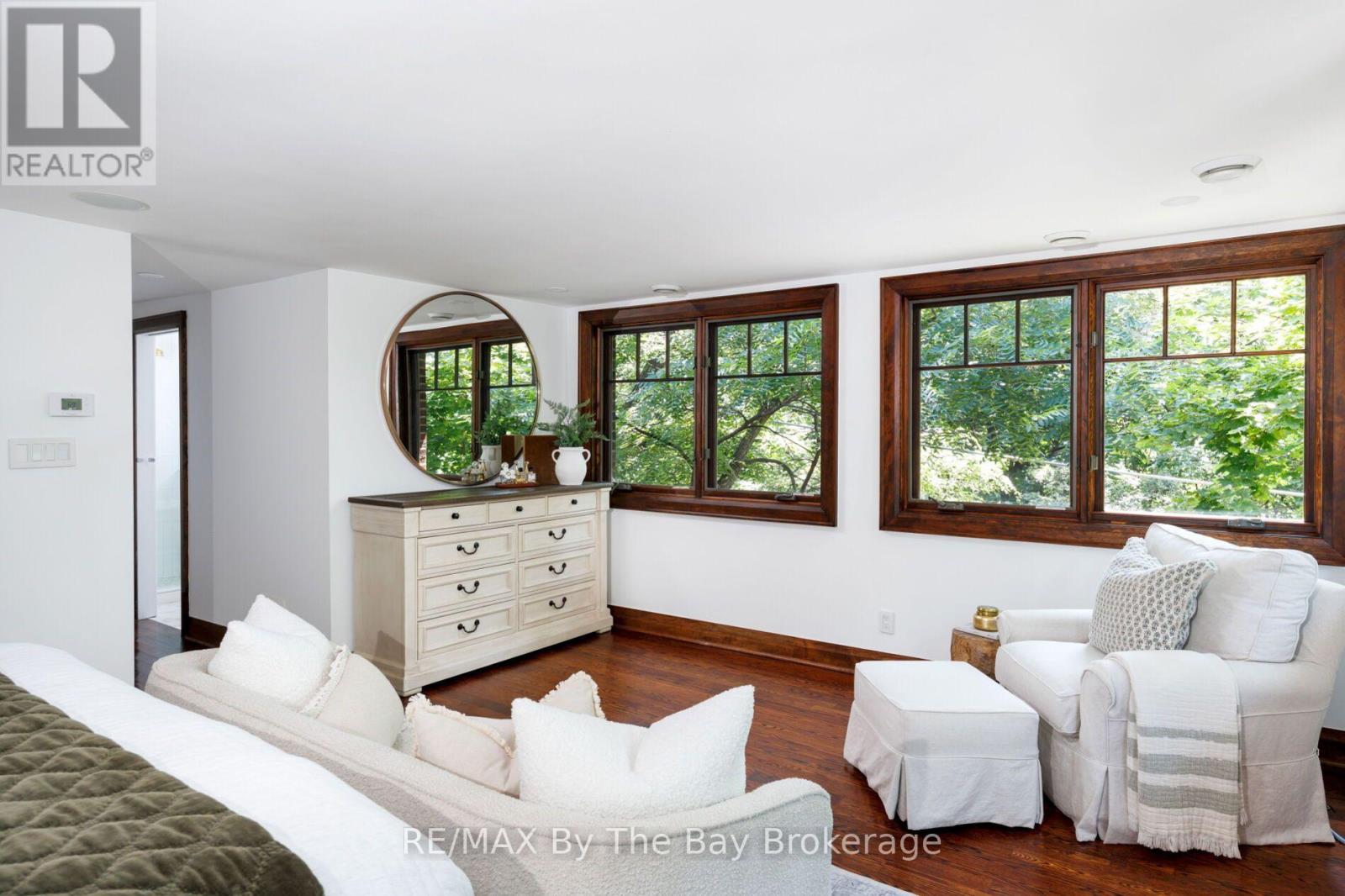 44 Rambert Crescent Property Photo 11