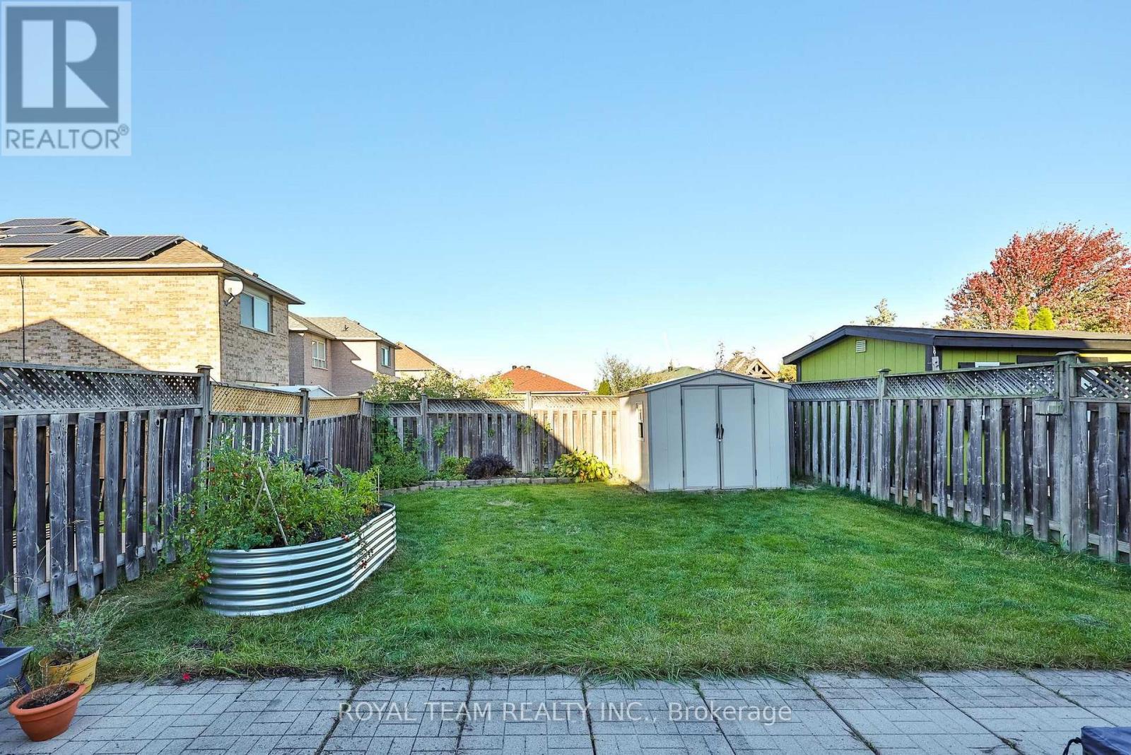 40 Emily Carr Crescent Property Photo 35