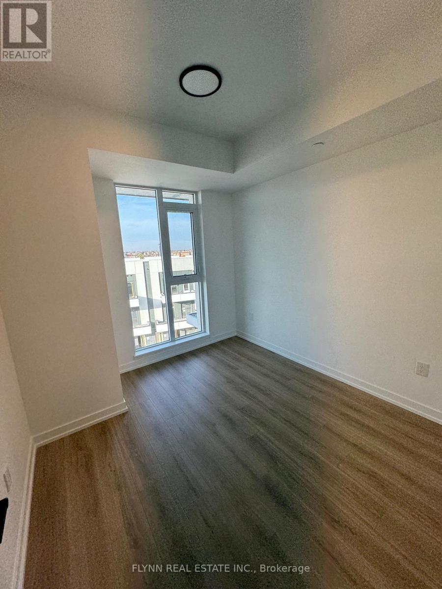 416 - 10 Lagerfeld Drive Property Photo 7