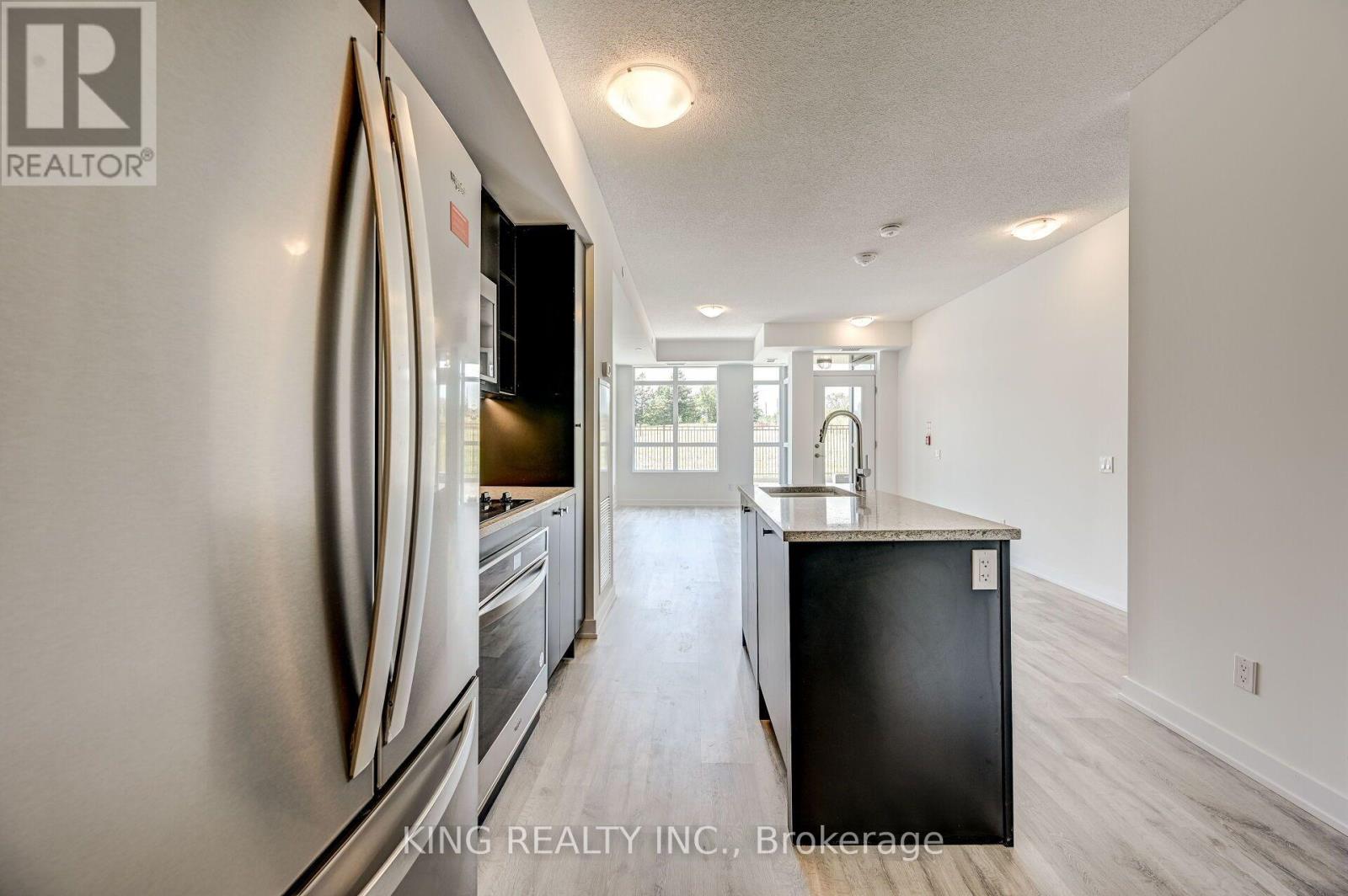 133 - 251 Manitoba Street Property Photo 10