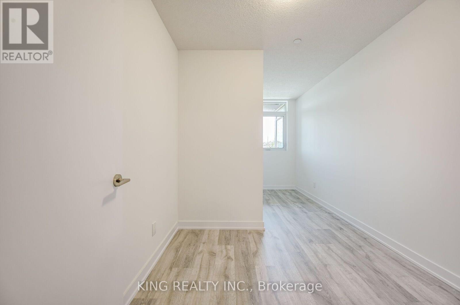 133 - 251 Manitoba Street Property Photo 28