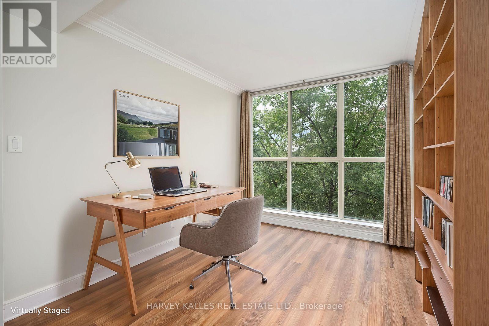 521 - 20 Southport Street Property Photo 16