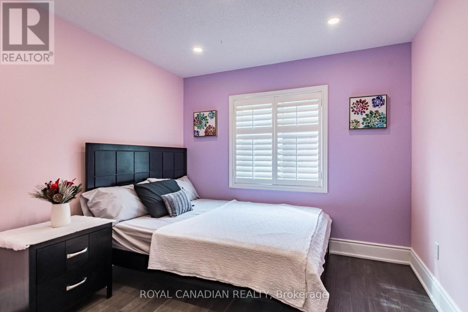 13 Island Grove Property Photo 24