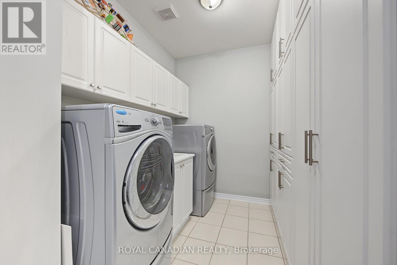13 Island Grove Property Photo 32