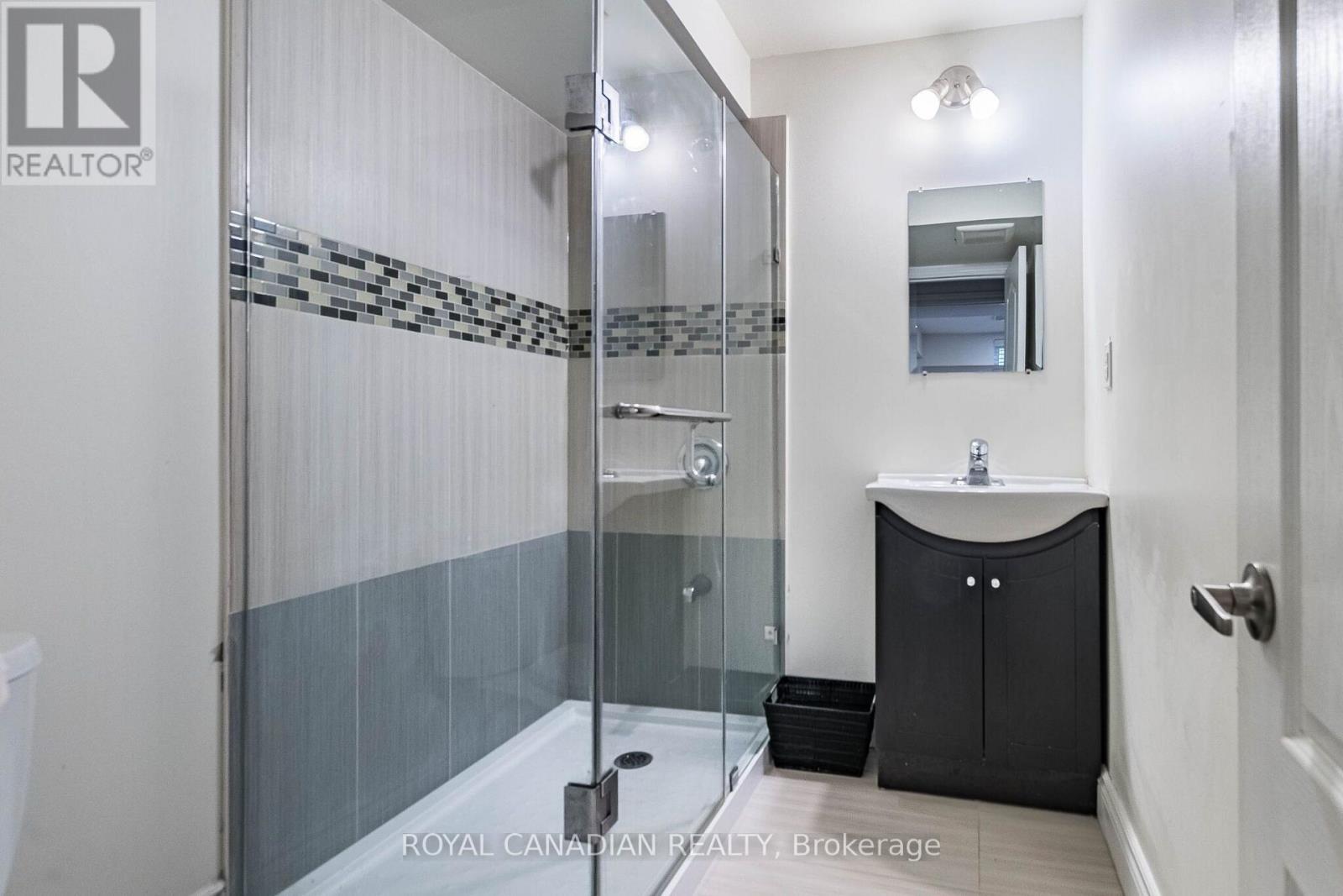 13 Island Grove Property Photo 37