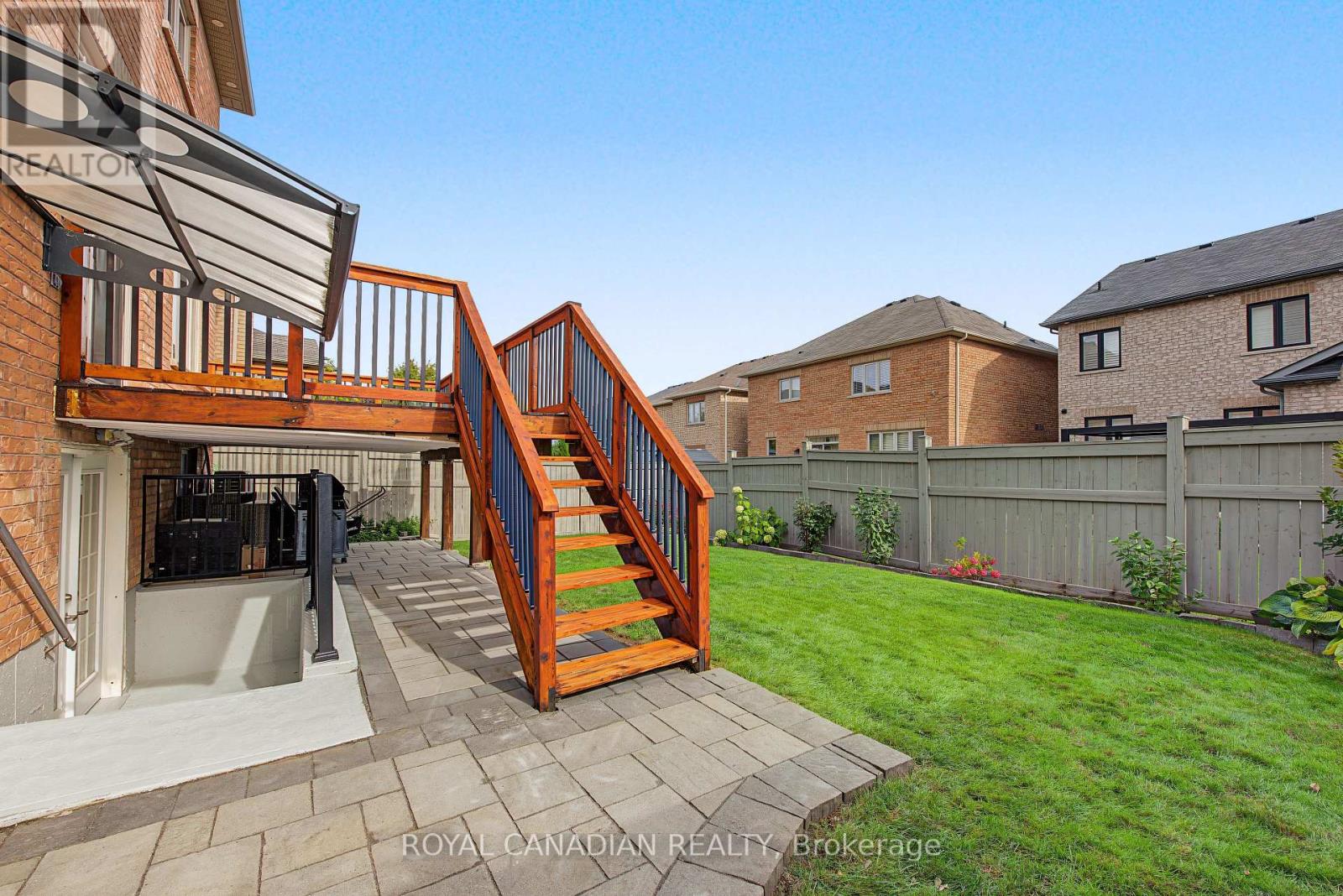 13 Island Grove Property Photo 42