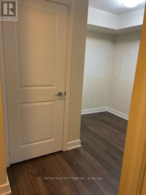 1521 - 2 Eva Road Property Photo 7
