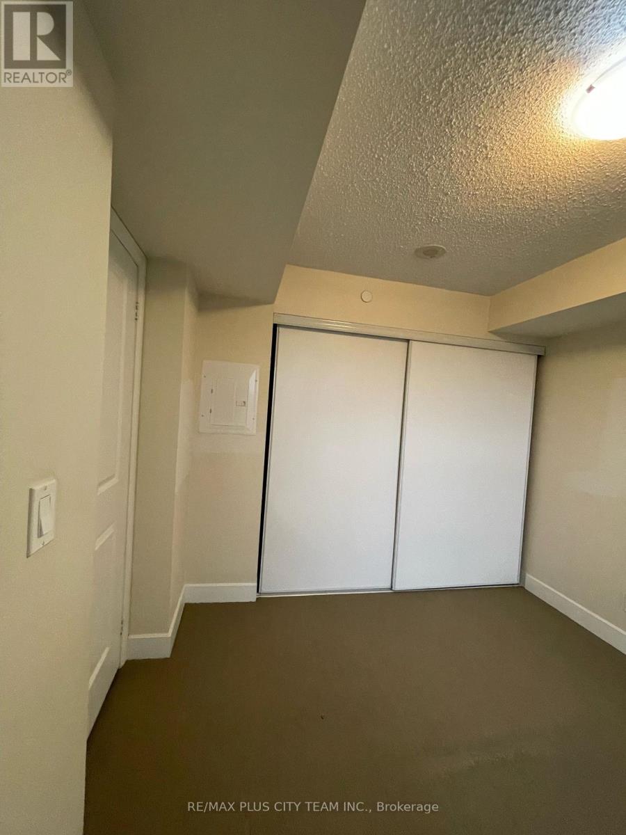 1521 - 2 Eva Road Property Photo 13