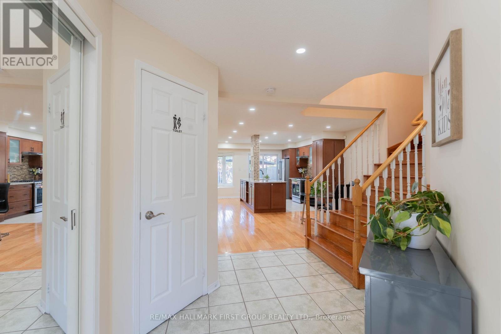 7686 Black Walnut Trail Property Photo 4