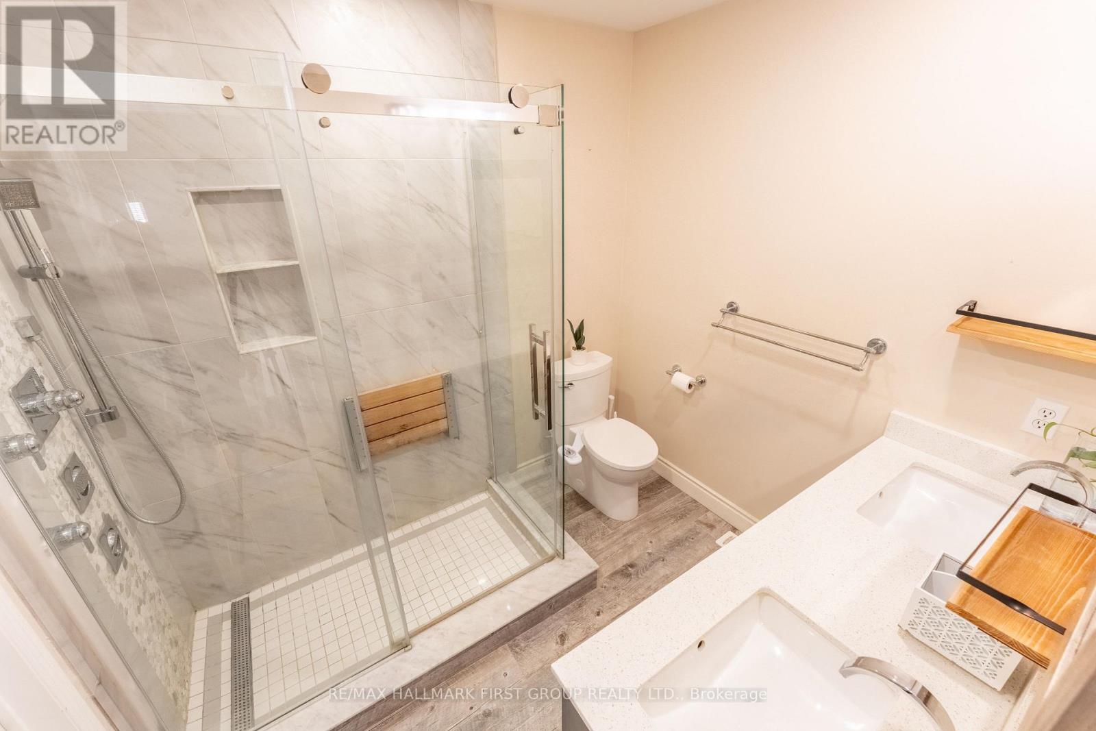 7686 Black Walnut Trail Property Photo 18