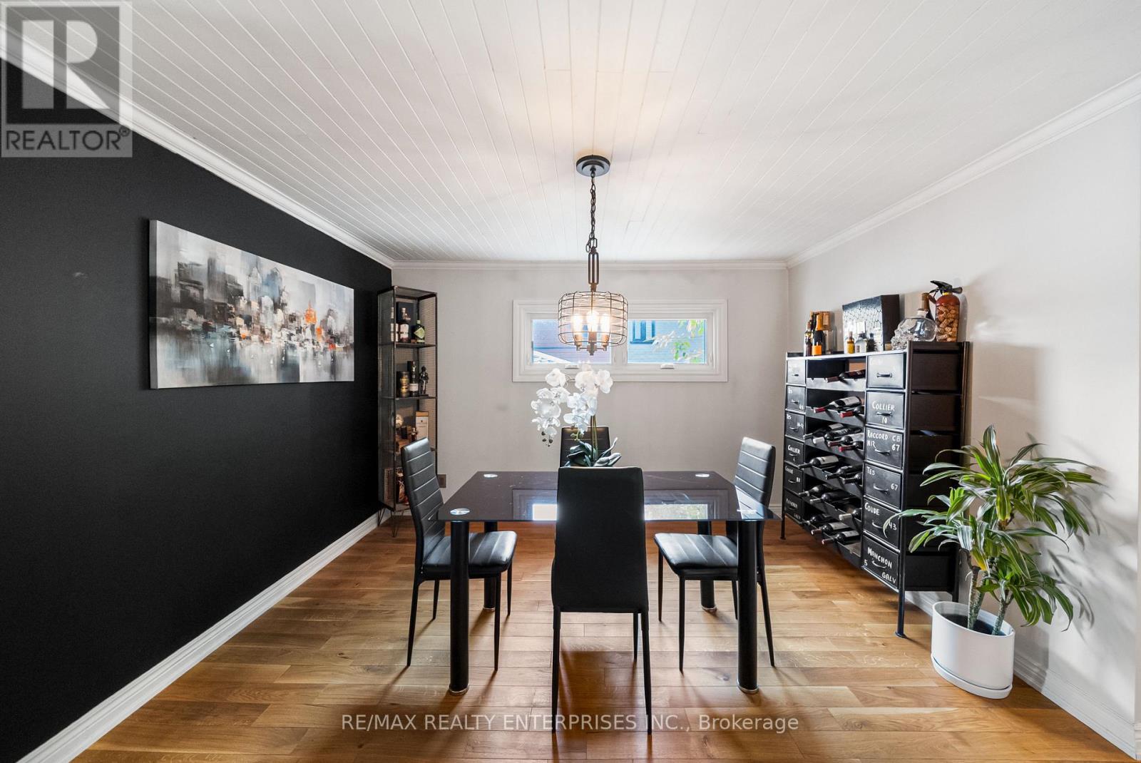 1141 Lakeshore Road W Property Photo 12