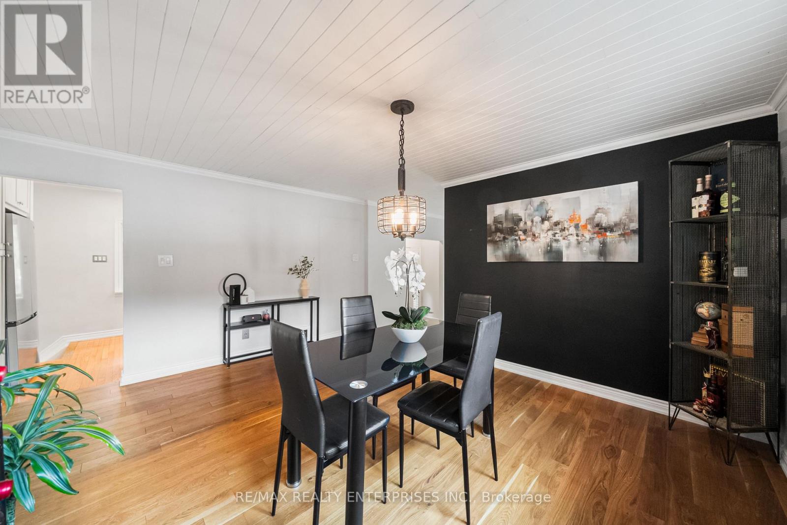 1141 Lakeshore Road W Property Photo 13
