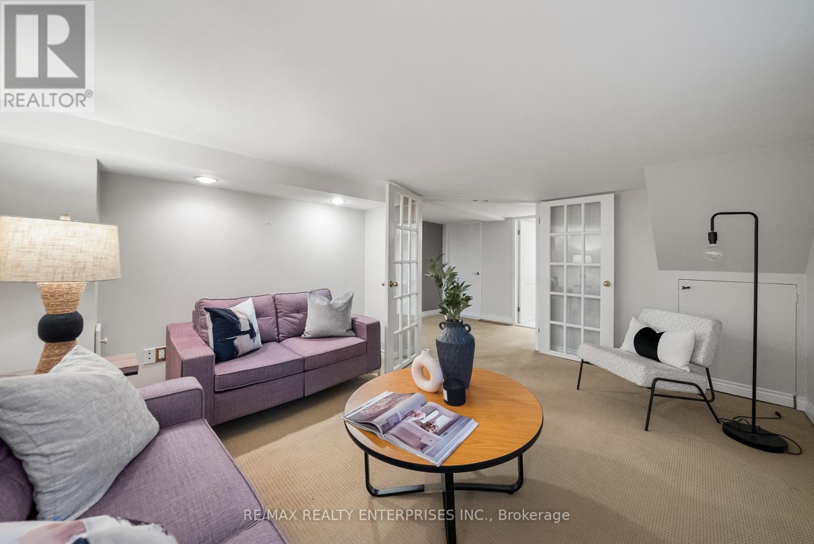 1141 Lakeshore Road W Property Photo 25