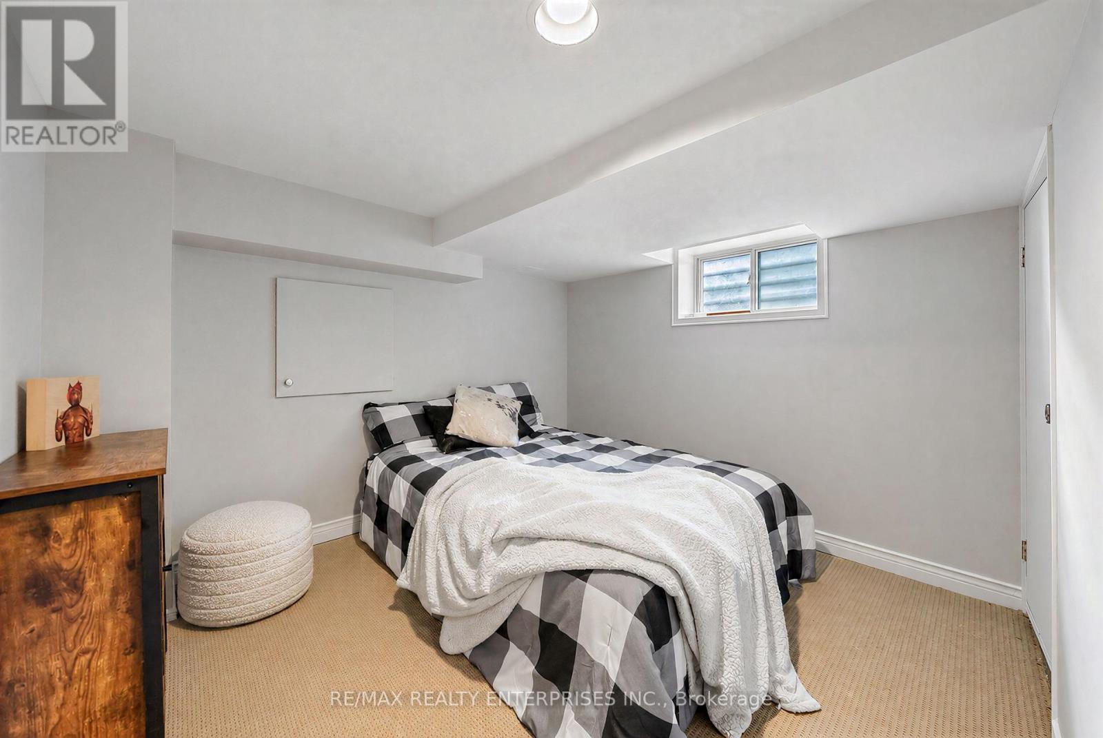1141 Lakeshore Road W Property Photo 27